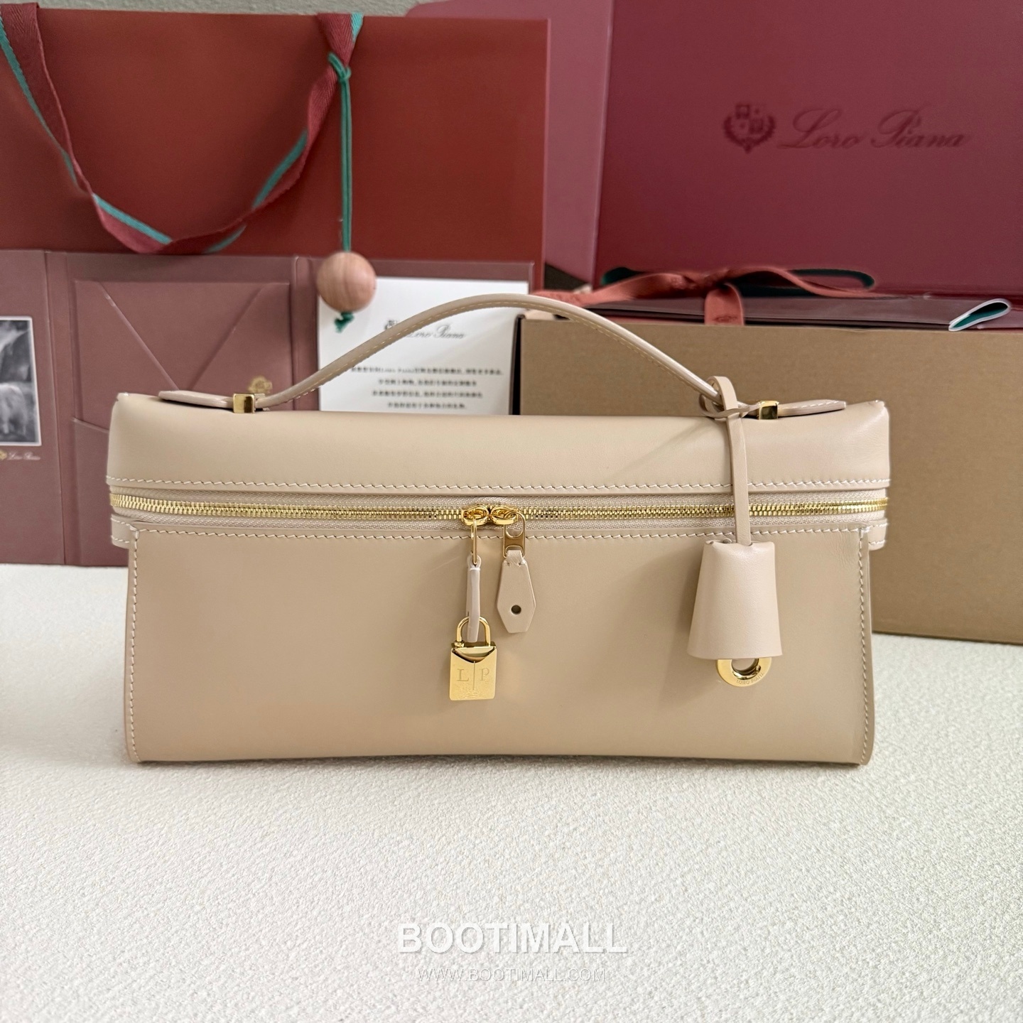 Loro Piana Extra Clutch L29 Clutch Bag FAQ2609 로로피아나 엑스트라 클러치 L29 클러치백 카프스킨 29cm 1