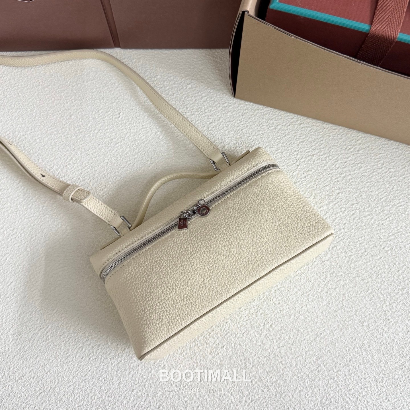 Loro Piana Extra Pocket L19 Clutch Bag FAI8393 로로피아나 엑스트라 포켓 L19 클러치백 카프스킨 19cm 4