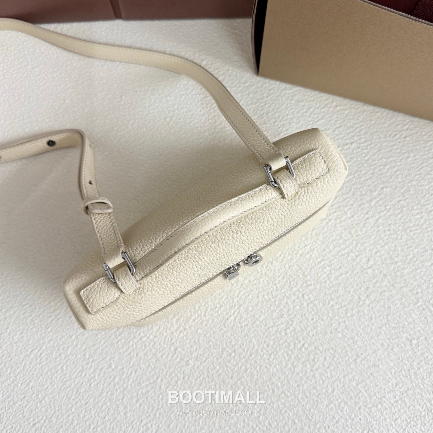 Loro Piana Extra Pocket L19 Clutch Bag FAI8393 로로피아나 엑스트라 포켓 L19 클러치백 카프스킨 19cm 5