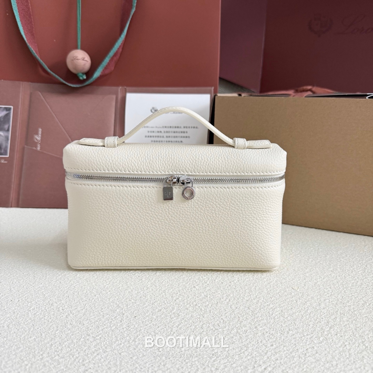 Loro Piana Extra Pocket L19 Clutch Bag FAI8393 로로피아나 엑스트라 포켓 L19 클러치백 카프스킨 19cm 1