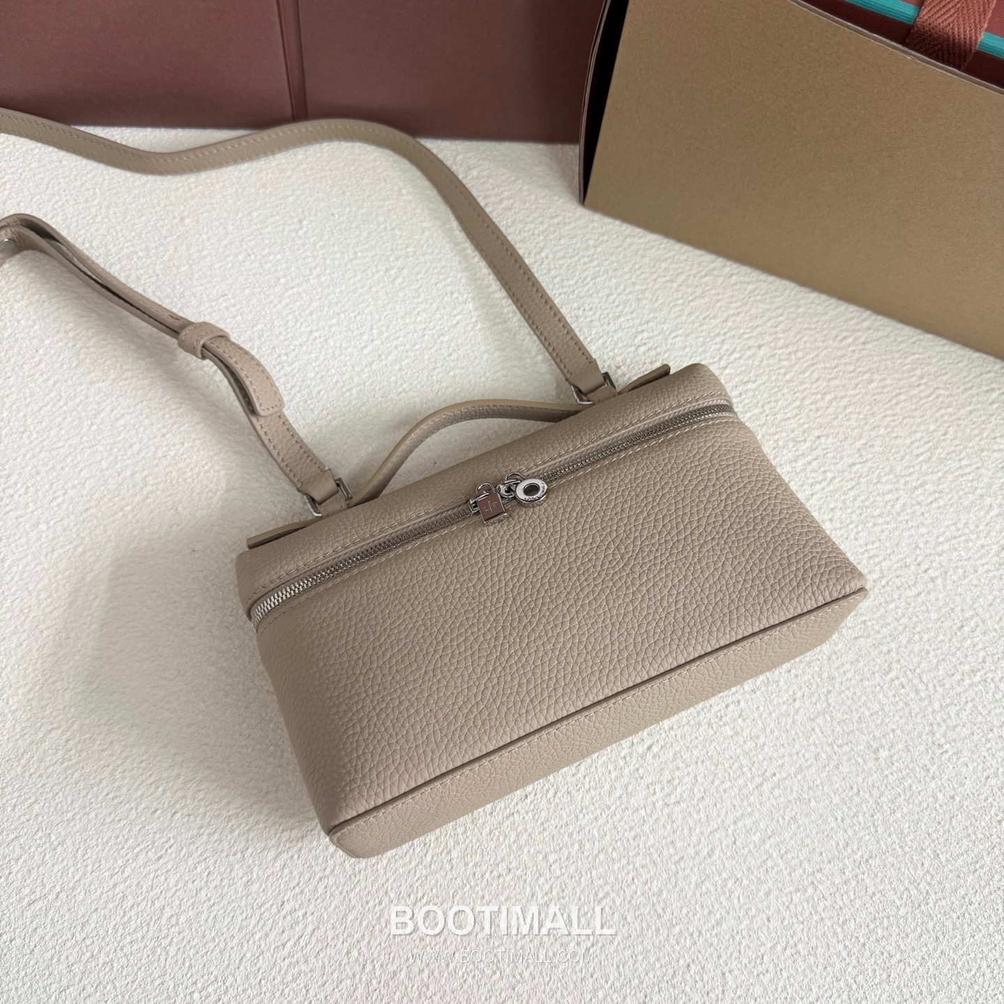 Loro Piana Extra Pocket L19 Clutch Bag FAI8393 로로피아나 엑스트라 포켓 L19 클러치백 카프스킨 19cm 4