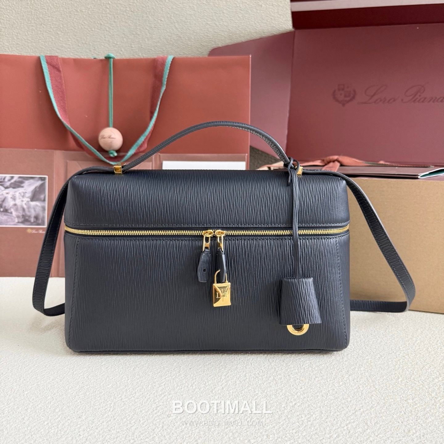 Loro Piana Extra Bag L27 Top Handle Bag 로로피아나 엑스트라 백 L27 토트백 카프스킨 27cm 1