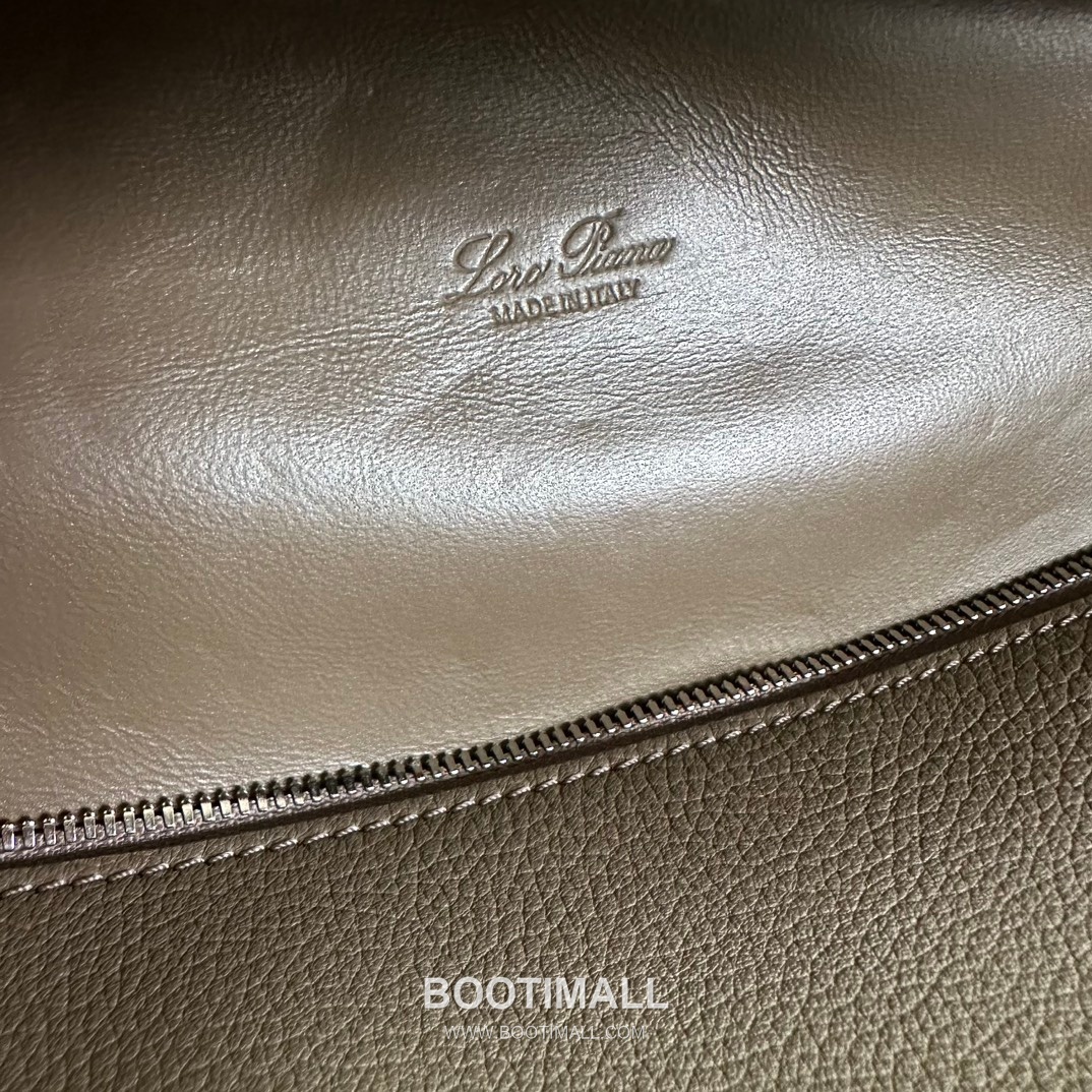 Loro Piana Extra Pocket L27 Clutch Bag FAI8 로로피아나 엑스트라 포켓 L27 클러치백 카프스킨 27cm 9