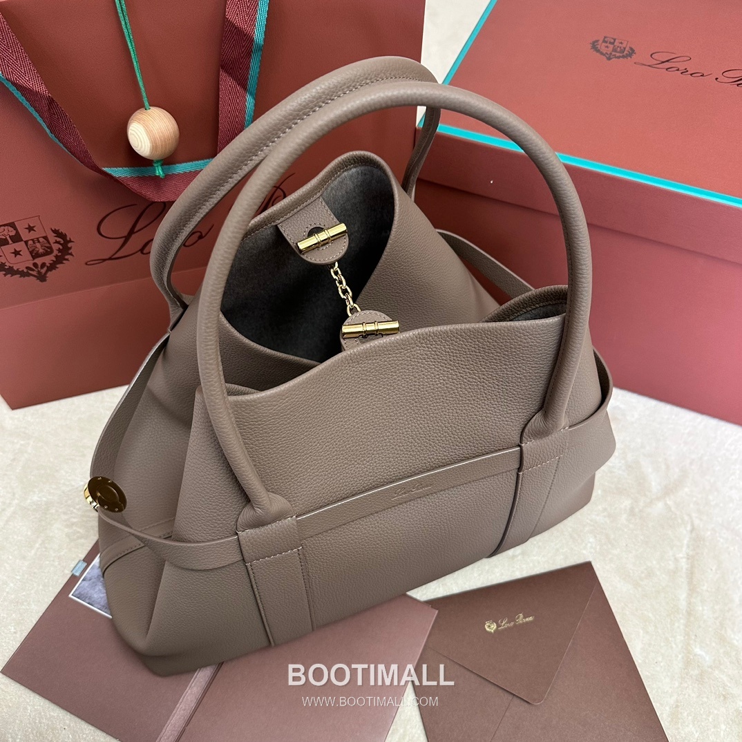 Loro Piana Ghiera Shopper Large Tote Bag FAO7463 로로피아나 기에라 쇼퍼 라지 토트백 그레인 카프스킨 40cm 2