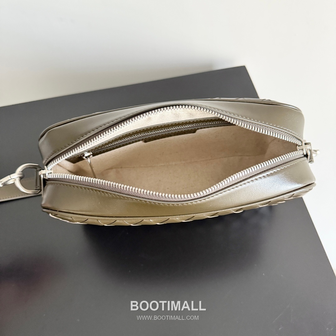 Bottega Veneta Intrecciato Woven Leather Camera Bag 보테가베네타 인트레치아토 위빙 레더 카메라백 24.5cm 7