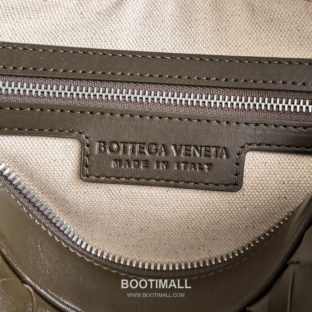 Bottega Veneta Intrecciato Woven Leather Camera Bag 보테가베네타 인트레치아토 위빙 레더 카메라백 24.5cm 8