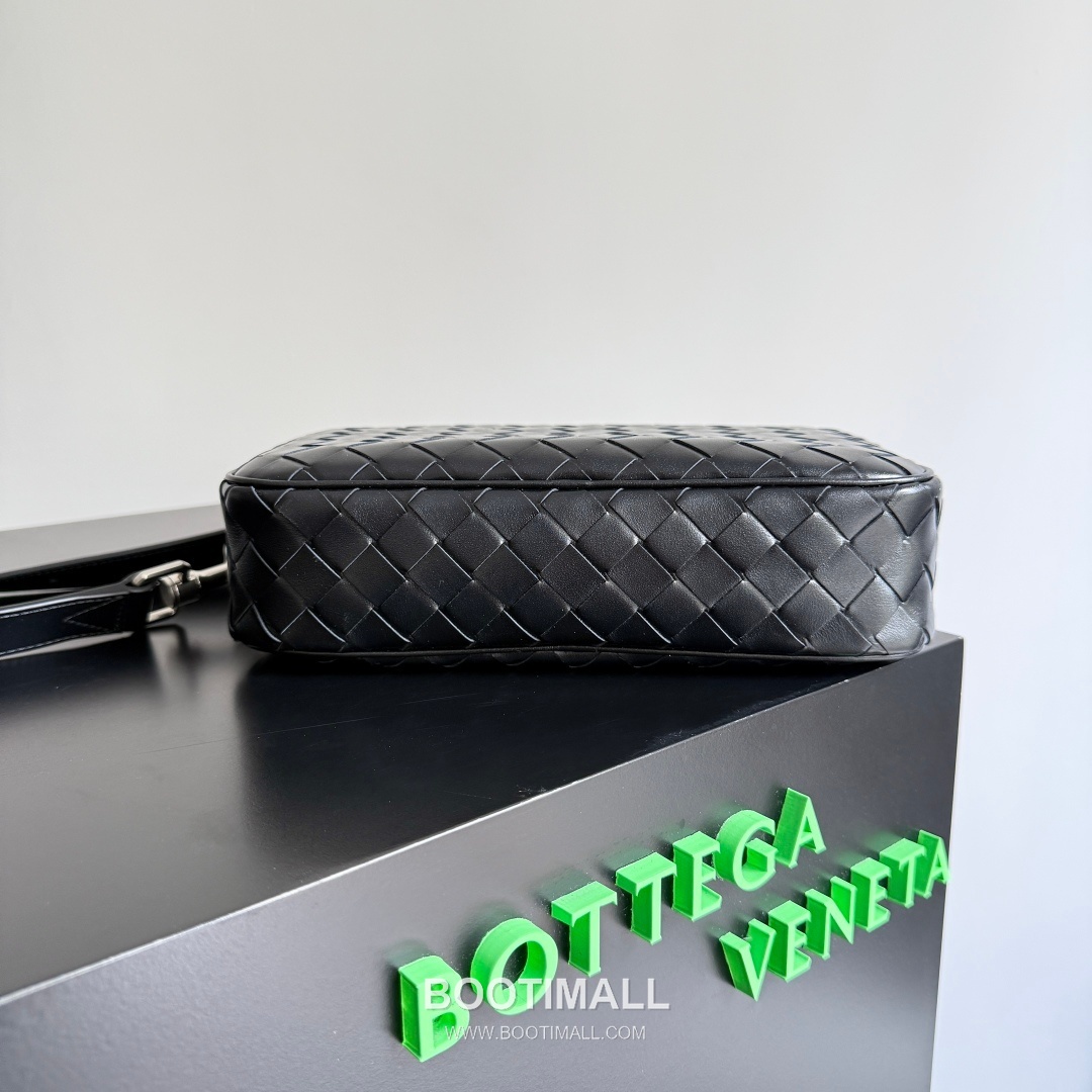 Bottega Veneta Intrecciato Woven Leather Camera Bag 보테가베네타 인트레치아토 위빙 레더 카메라백 24.5cm 3
