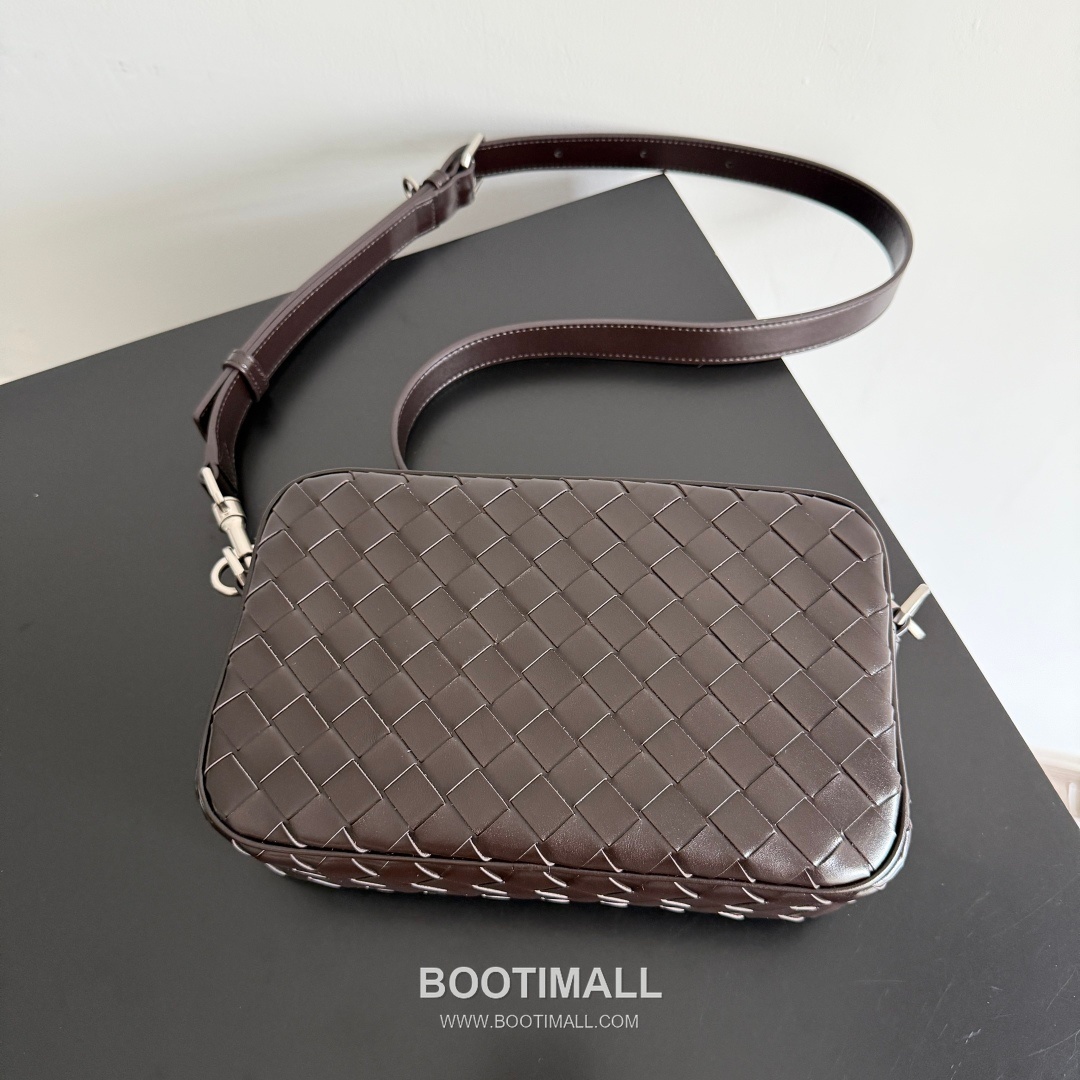 Bottega Veneta Intrecciato Woven Leather Camera Bag 보테가베네타 인트레치아토 위빙 레더 카메라백 24.5cm 4