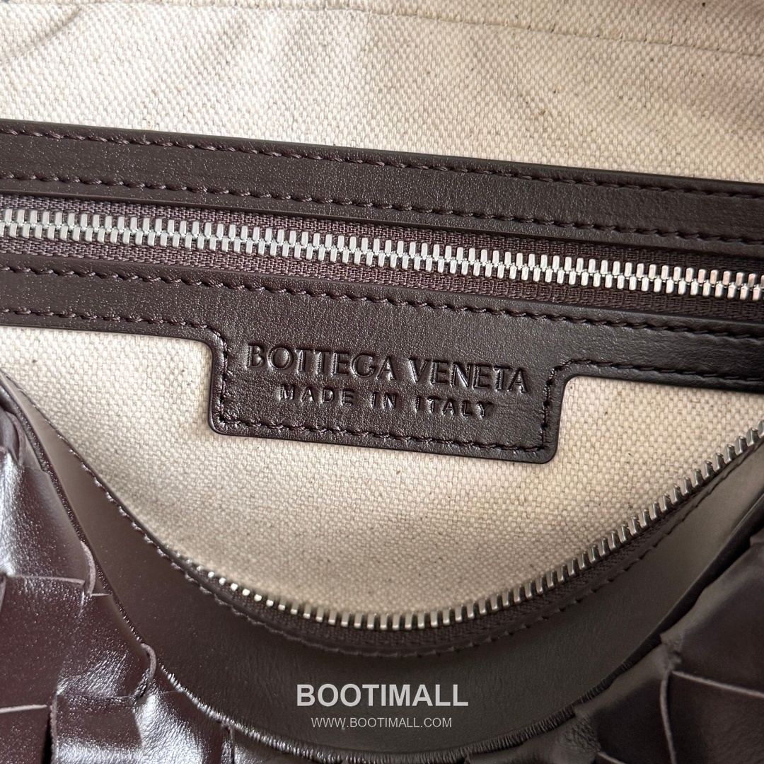 Bottega Veneta Intrecciato Woven Leather Camera Bag 보테가베네타 인트레치아토 위빙 레더 카메라백 24.5cm 8