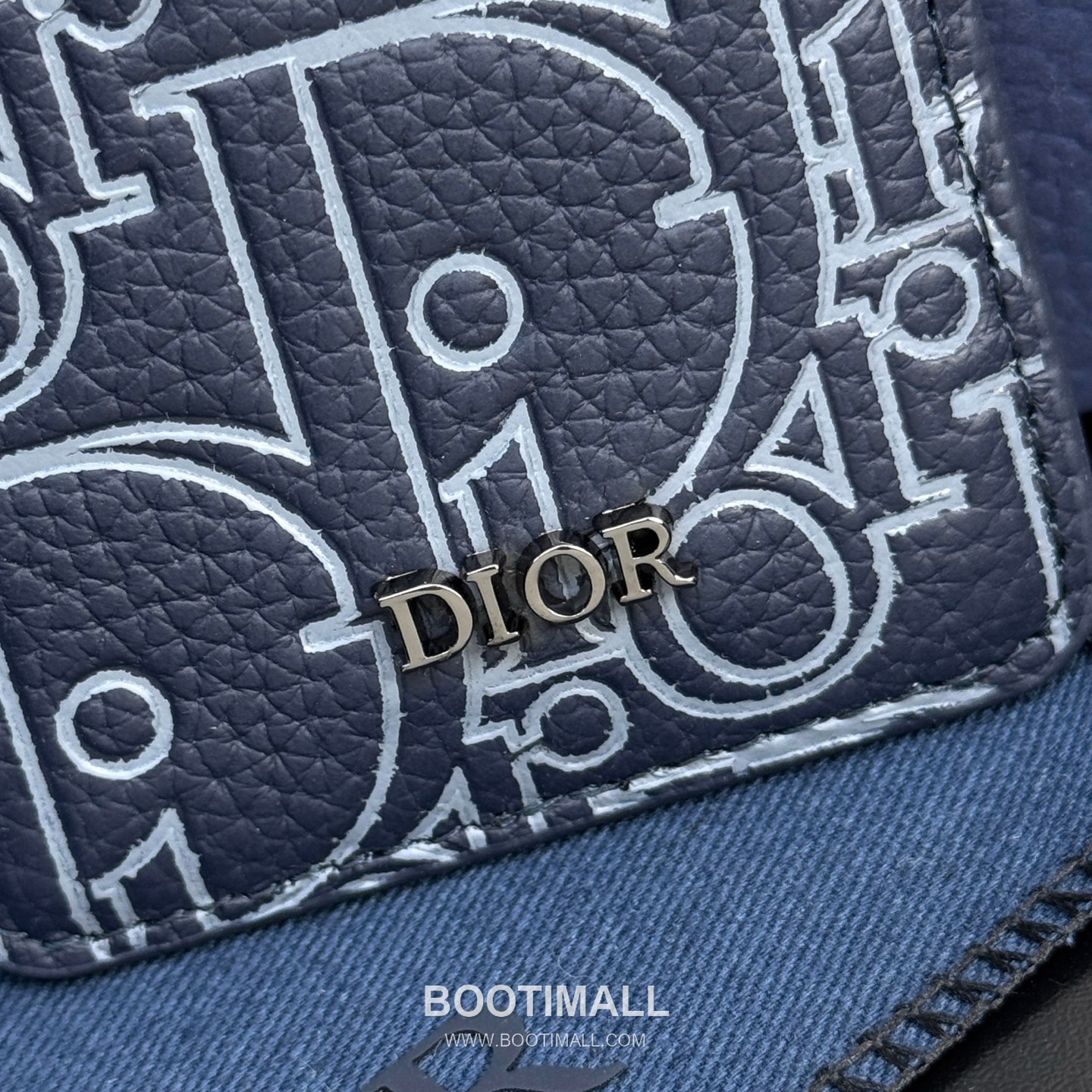 Dior Saddle Magnetic Card Holder Dior Gravity Embossed Calfskin 디올 새들 마그네틱 카드홀더 그라비티 엠보스 카프스킨 9.5cm 4