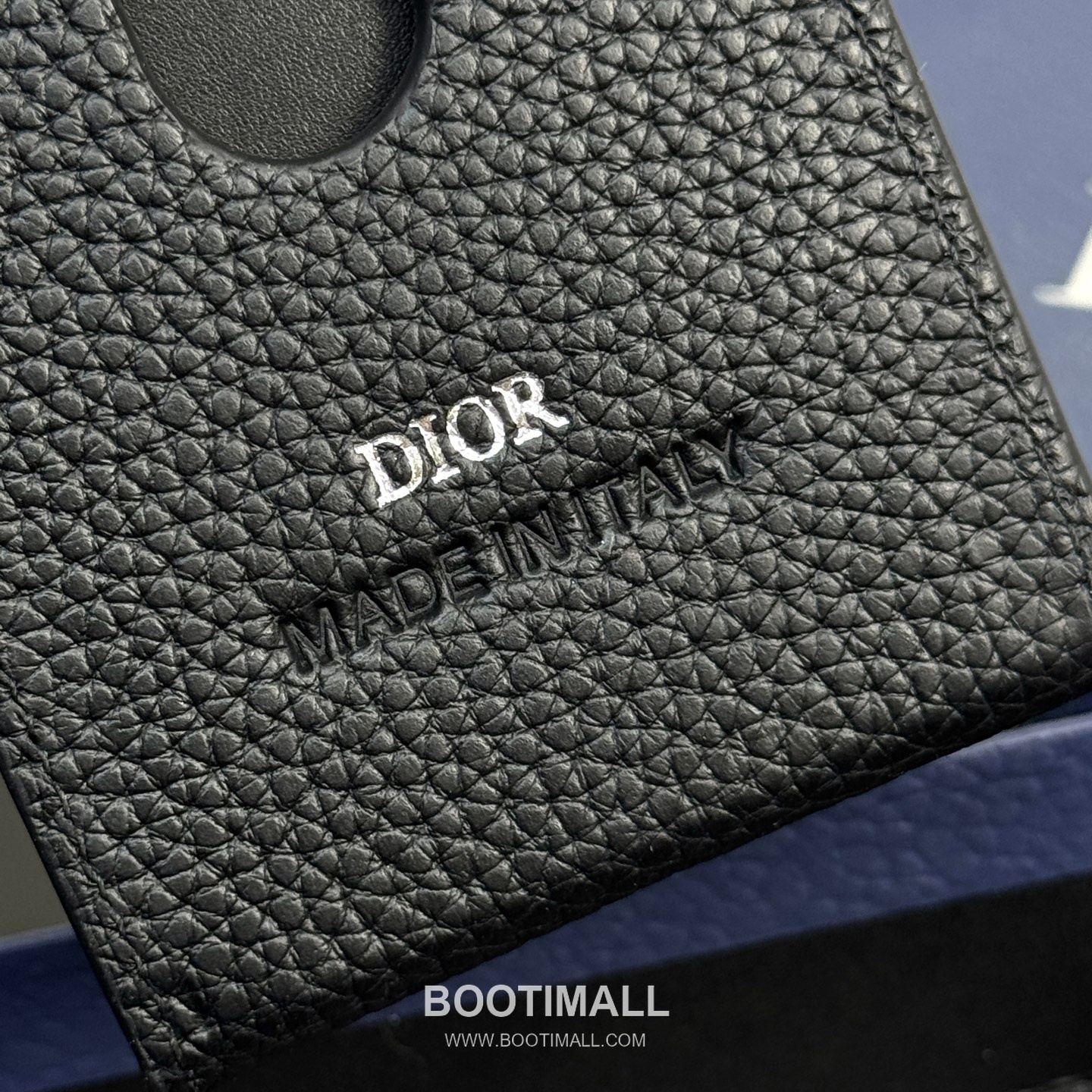Dior Saddle Magnetic Card Holder Dior Gravity Embossed Calfskin 디올 새들 마그네틱 카드홀더 그라비티 엠보스 카프스킨 9.5cm 4