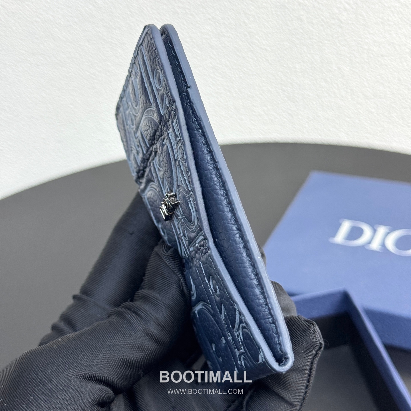 Dior Saddle Magnetic Card Holder Dior Gravity Embossed Calfskin 디올 새들 마그네틱 카드홀더 그라비티 엠보스 카프스킨 9.5cm 4