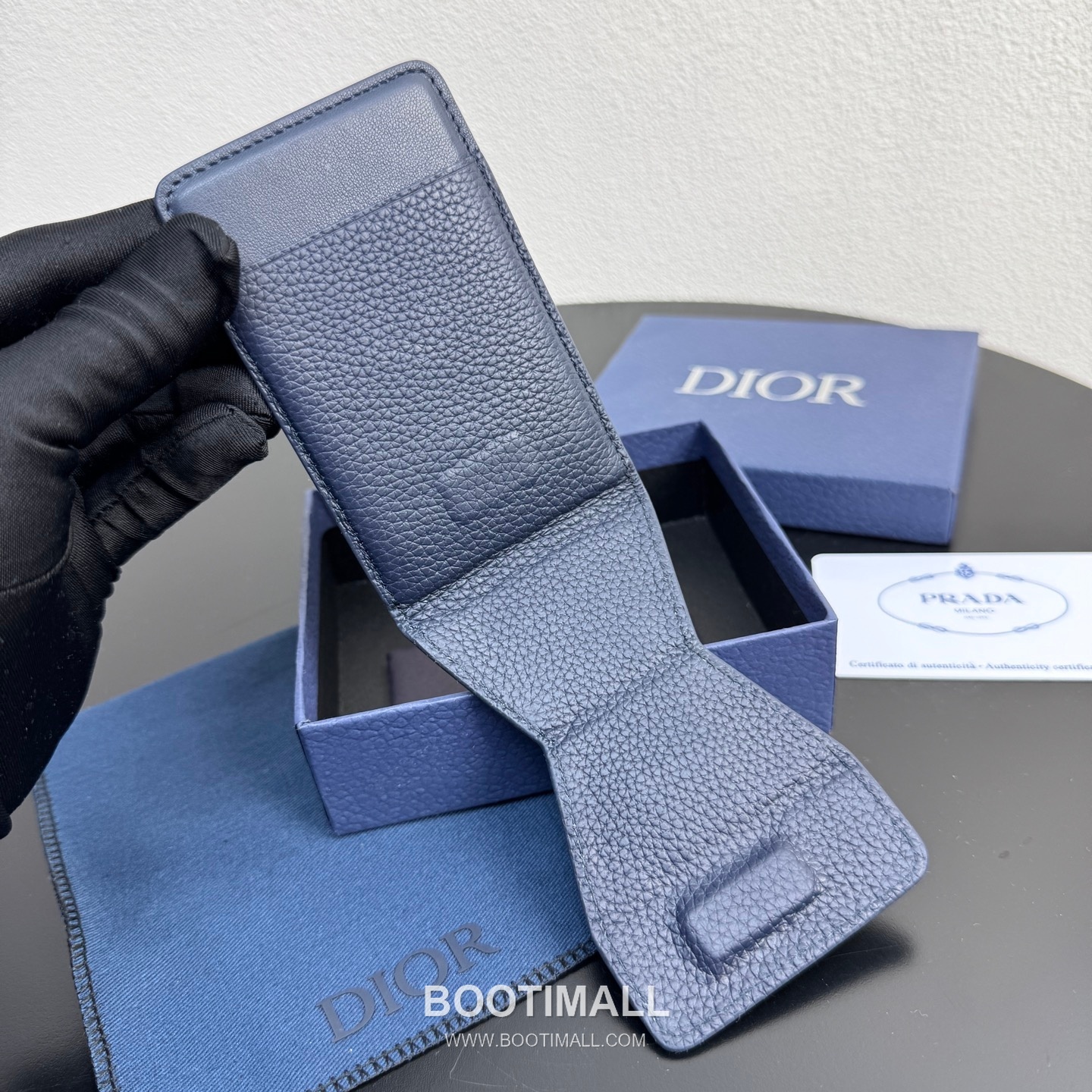 Dior Saddle Magnetic Card Holder Dior Gravity Embossed Calfskin 디올 새들 마그네틱 카드홀더 그라비티 엠보스 카프스킨 9.5cm 7