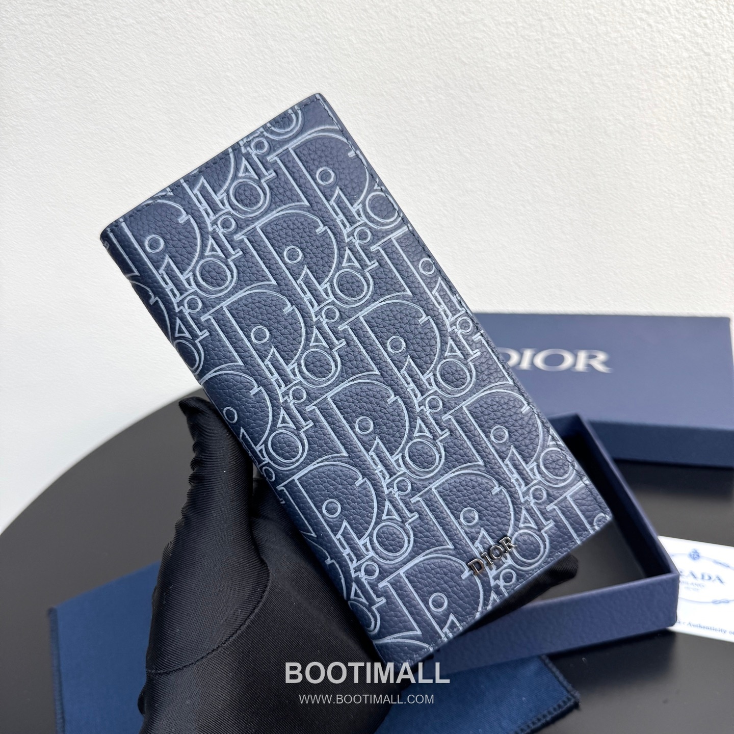 Dior CD Icon Vertical Bi-Fold Long Wallet Calfskin 디올 CD 아이콘 버티컬 바이폴드 장지갑 카프스킨 18cm 1