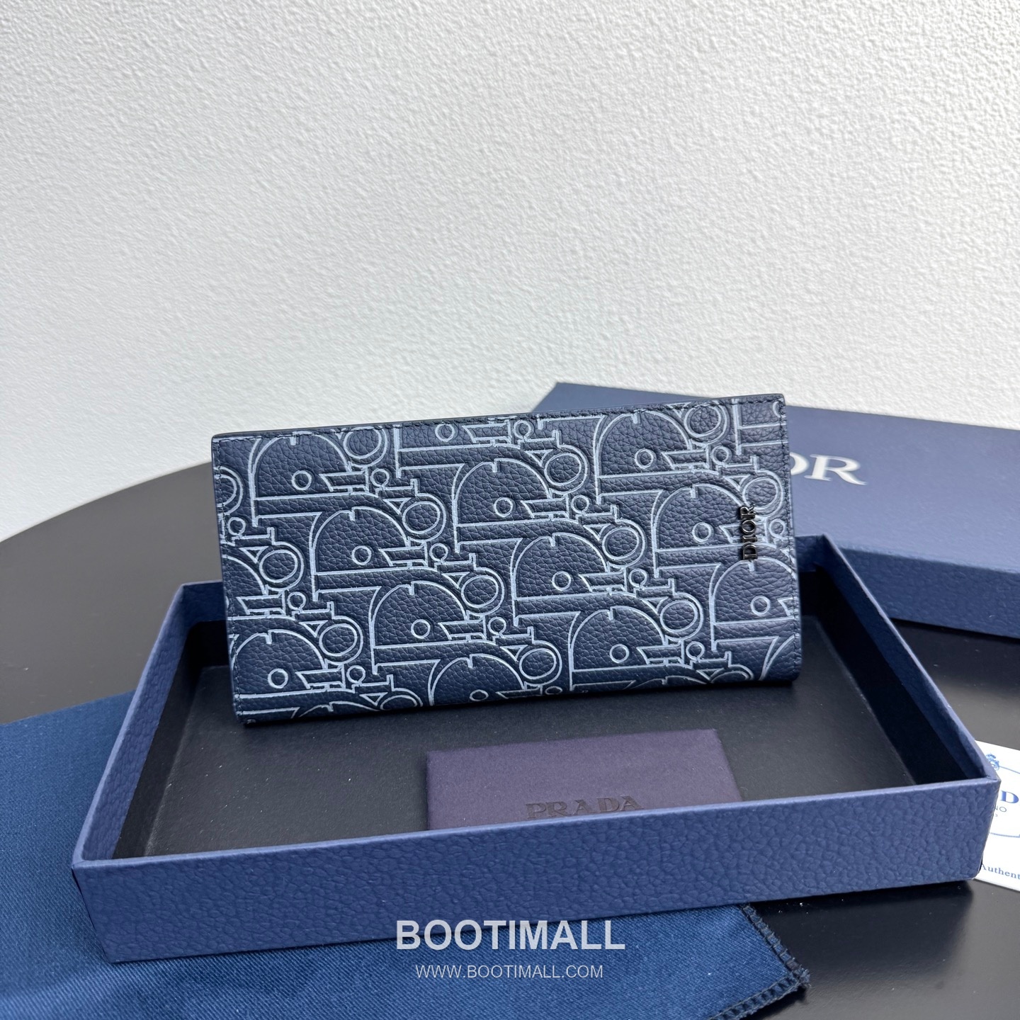 Dior CD Icon Vertical Bi-Fold Long Wallet Calfskin 디올 CD 아이콘 버티컬 바이폴드 장지갑 카프스킨 18cm 2