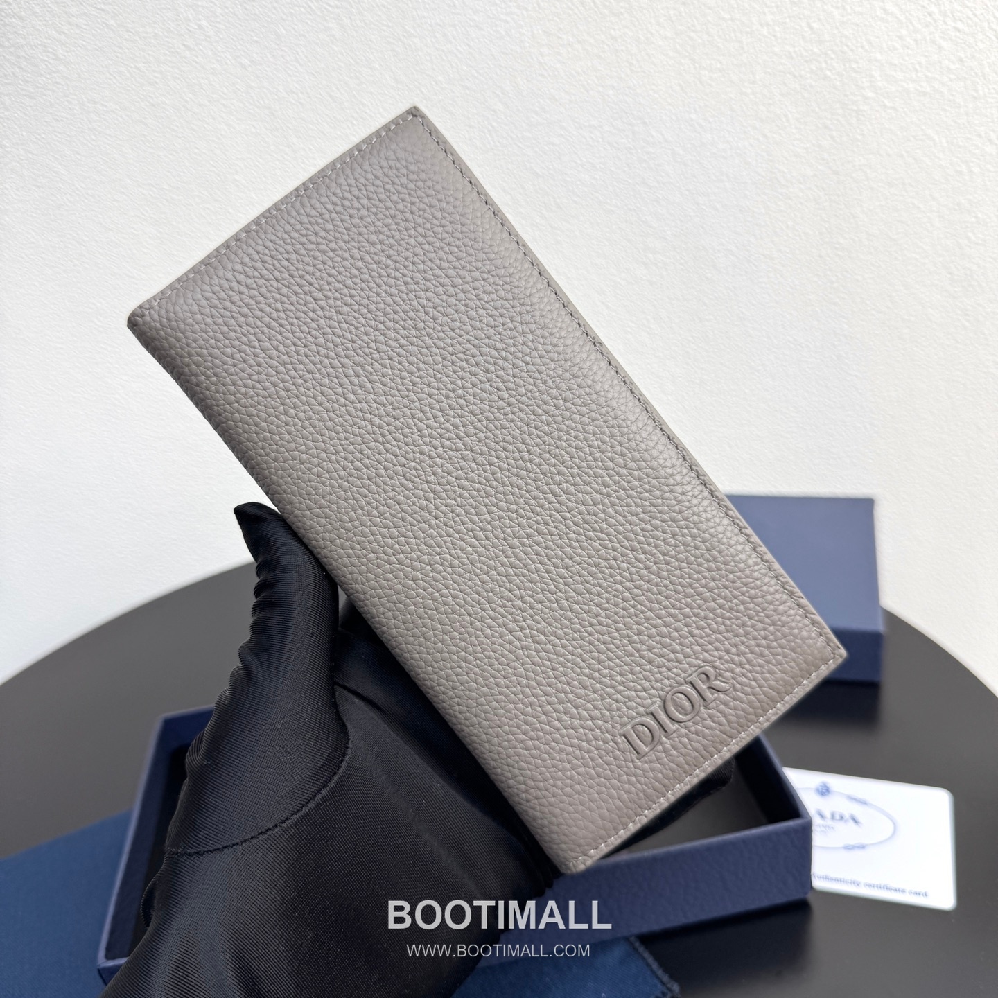 Dior CD Icon Vertical Bi-Fold Long Wallet Calfskin 디올 CD 아이콘 버티컬 바이폴드 장지갑 카프스킨 18cm 1