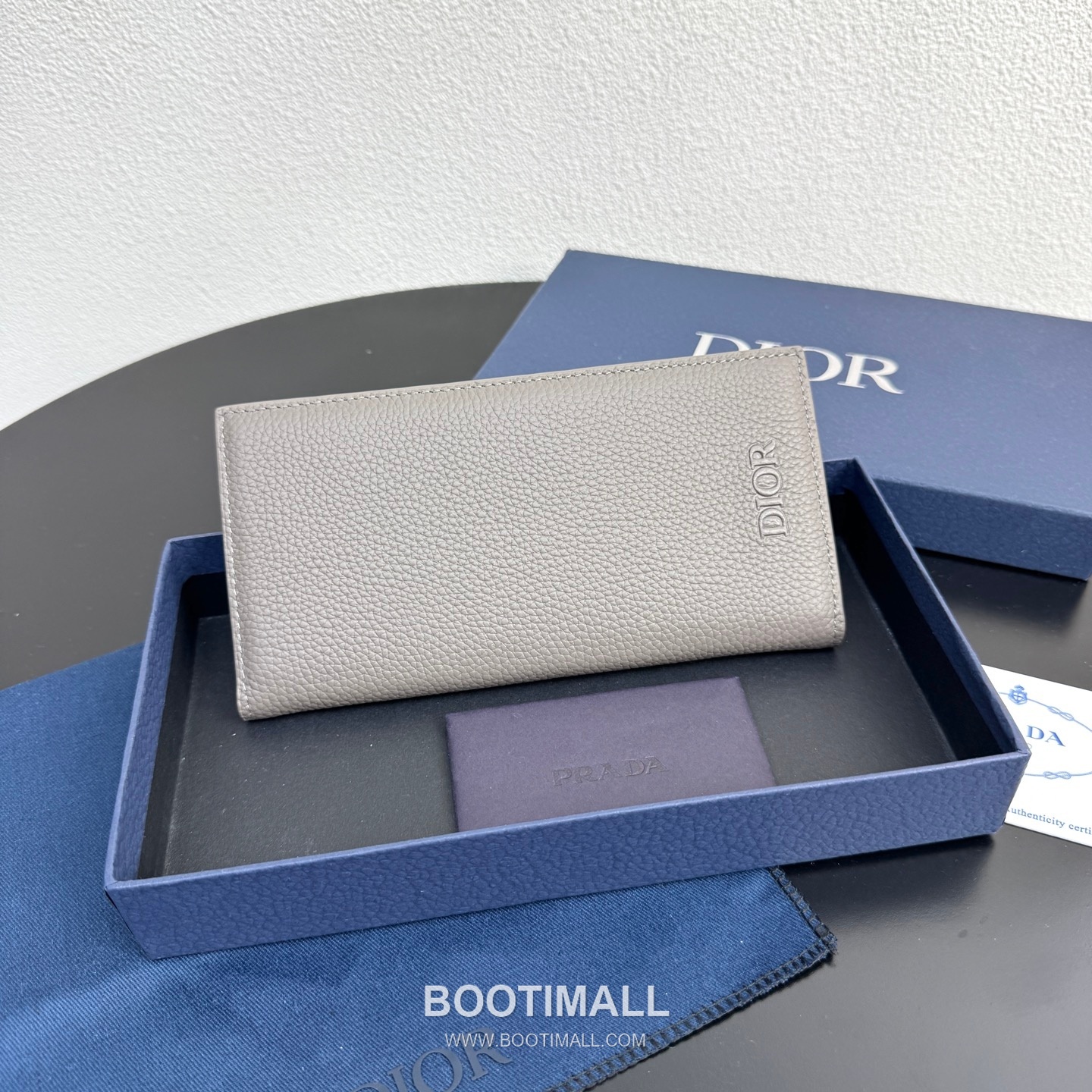 Dior CD Icon Vertical Bi-Fold Long Wallet Calfskin 디올 CD 아이콘 버티컬 바이폴드 장지갑 카프스킨 18cm 2