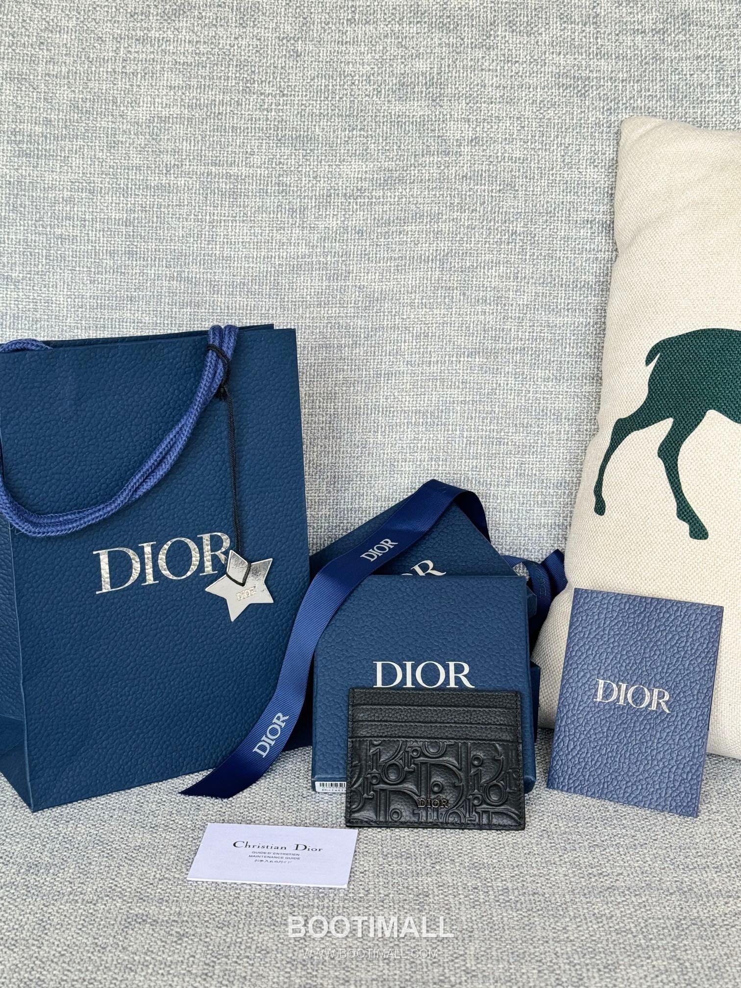 Dior Dior Gravity Pocket Card Holder Black Embossed Calfskin 디올 디올 그라비티 포켓 카드홀더 블랙 엠보스 카프스킨 10cm 1