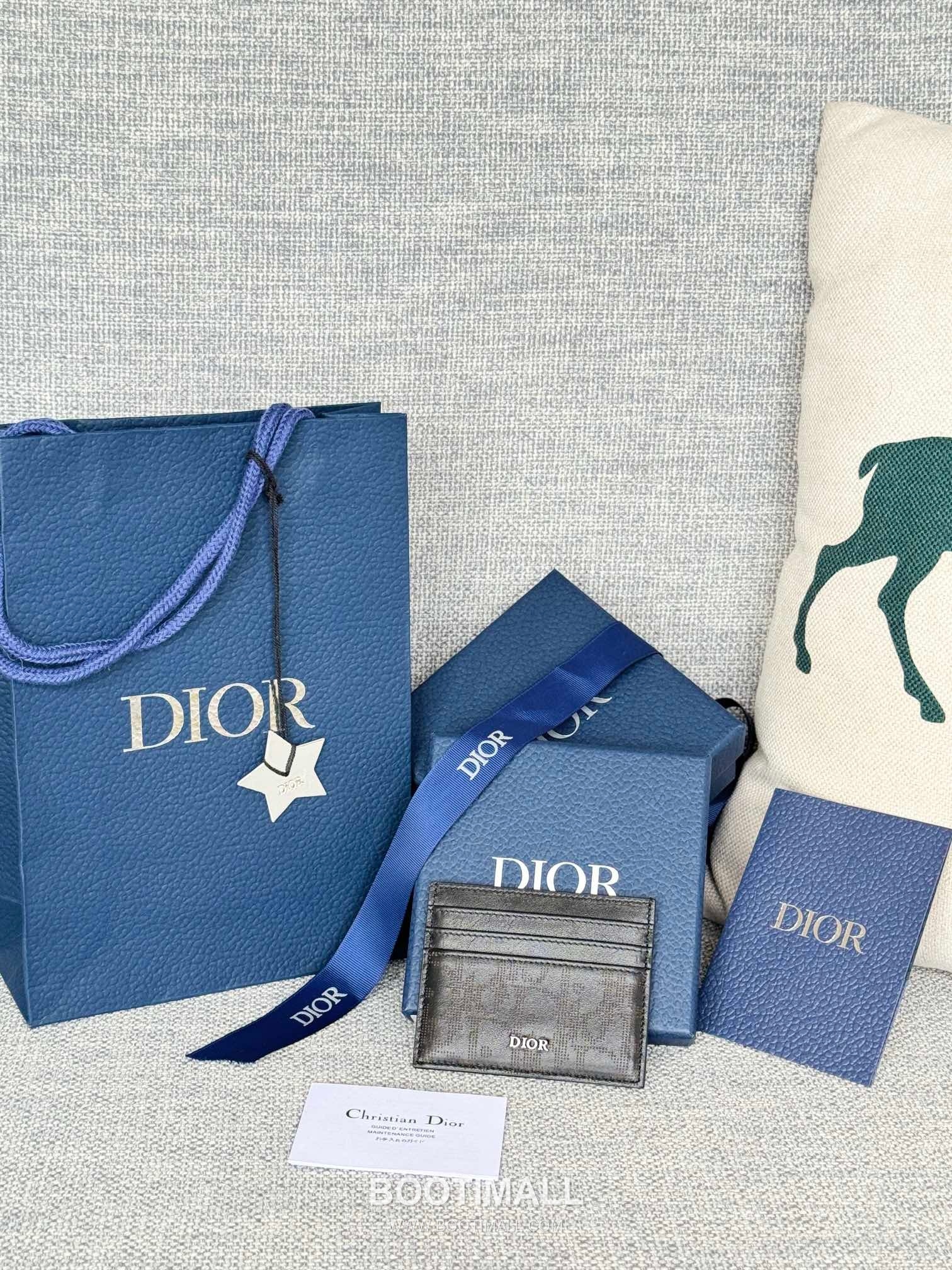 Dior Dior Gravity Pocket Card Holder Black Embossed Calfskin 디올 디올 그라비티 포켓 카드홀더 블랙 엠보스 카프스킨 10cm 1