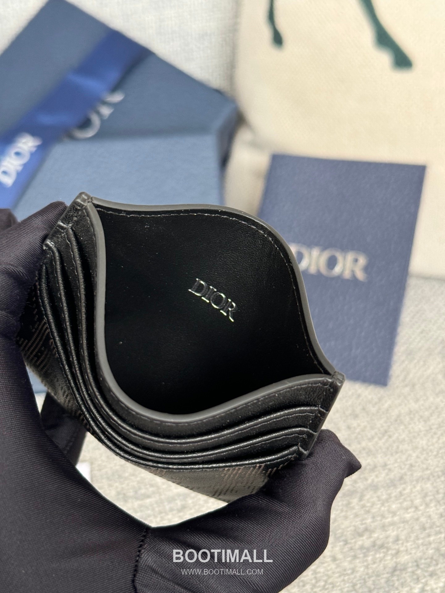 Dior Dior Gravity Pocket Card Holder Black Embossed Calfskin 디올 디올 그라비티 포켓 카드홀더 블랙 엠보스 카프스킨 10cm 8