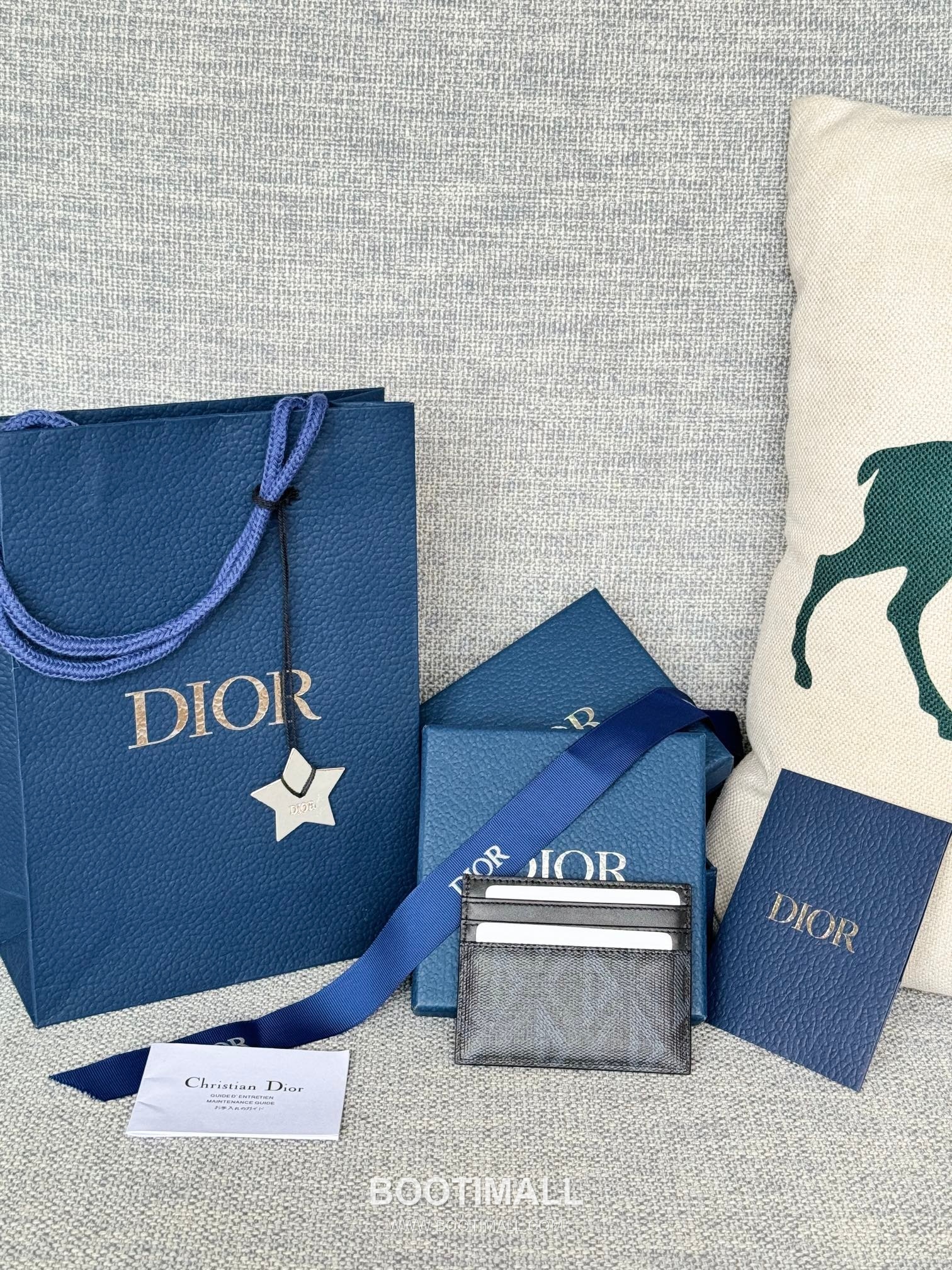 Dior Dior Gravity Pocket Card Holder Black Embossed Calfskin 디올 디올 그라비티 포켓 카드홀더 블랙 엠보스 카프스킨 10cm 2