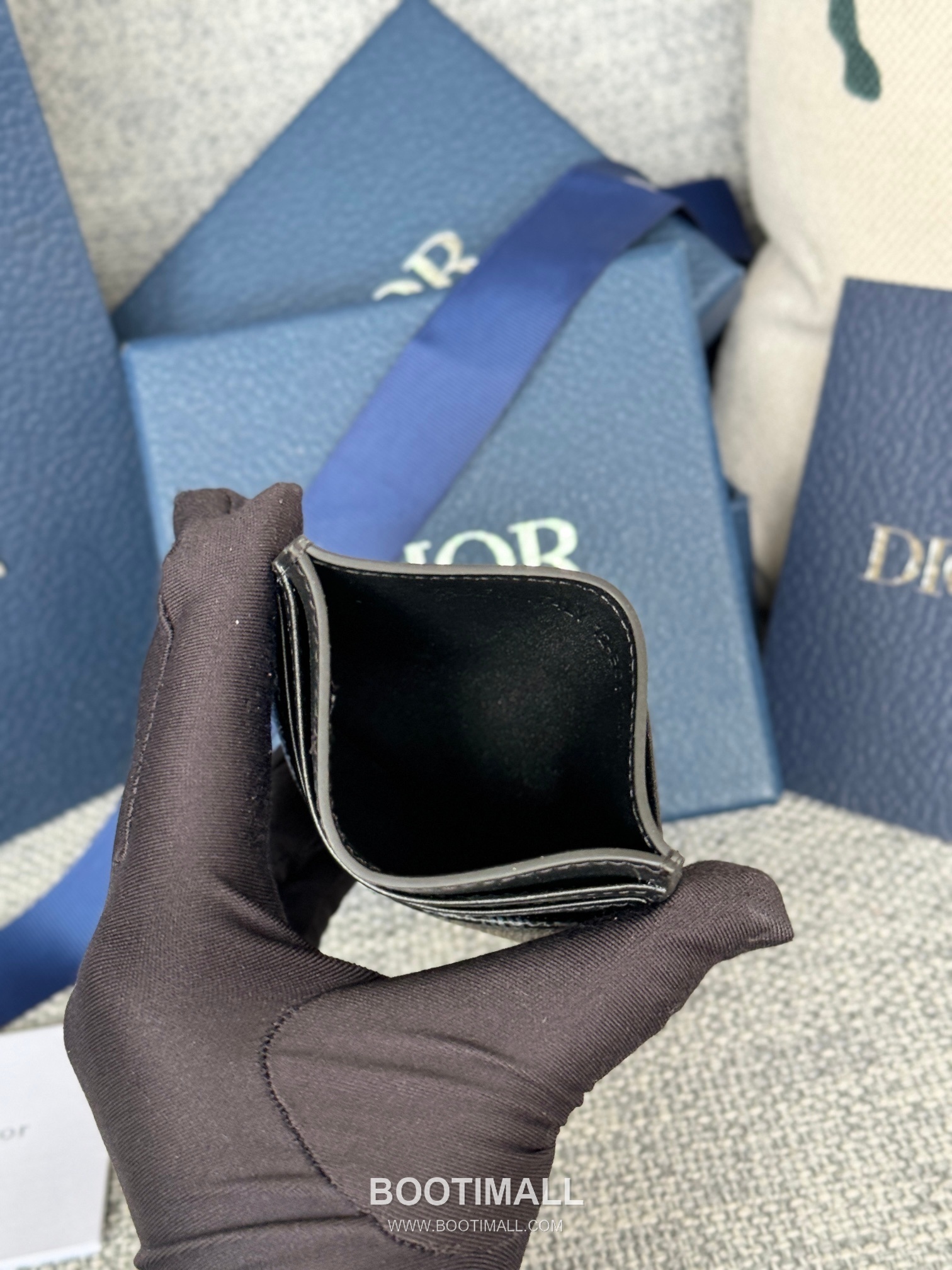 Dior Dior Gravity Pocket Card Holder Black Embossed Calfskin 디올 디올 그라비티 포켓 카드홀더 블랙 엠보스 카프스킨 10cm 7