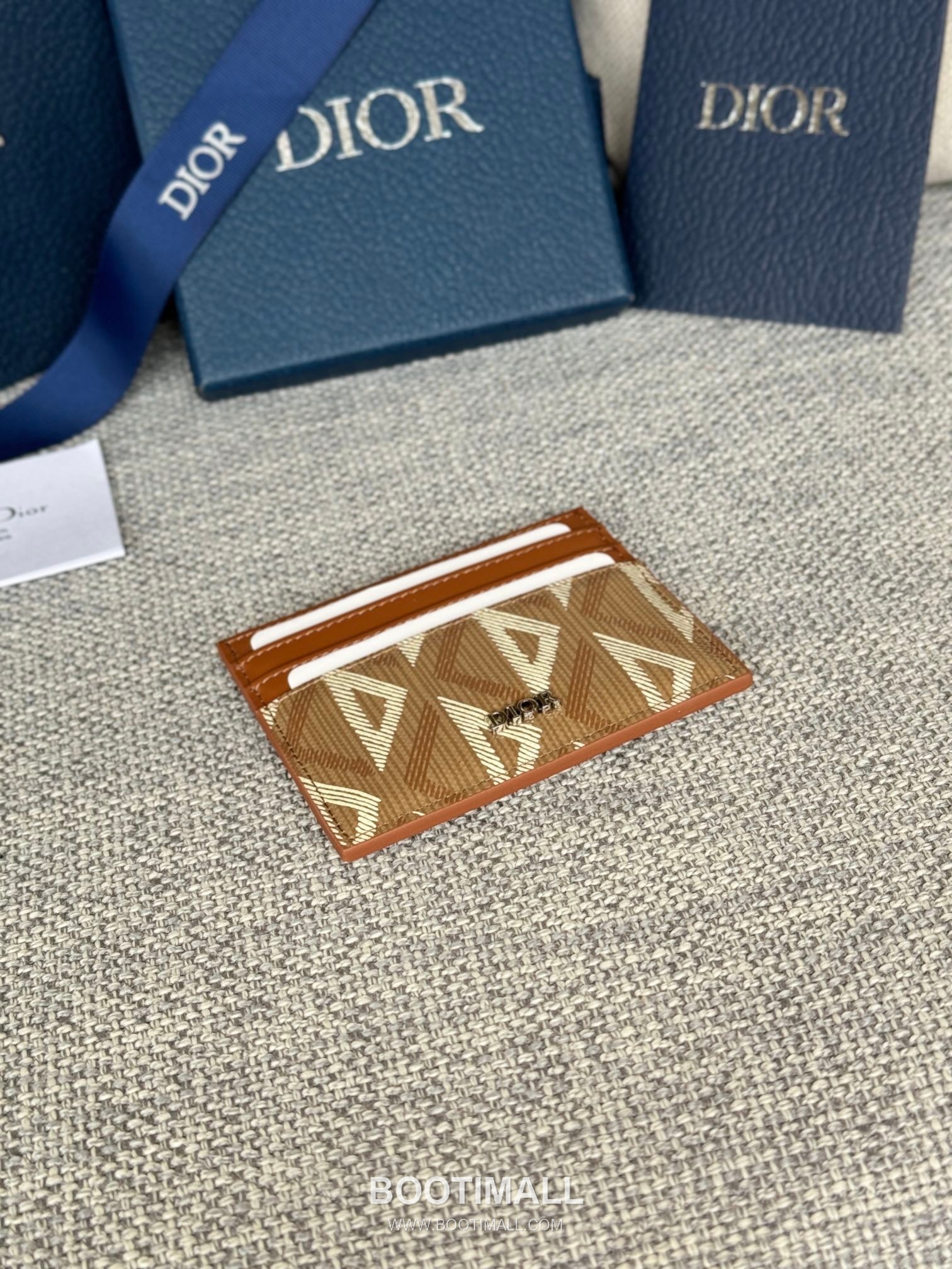 Dior Dior Gravity Pocket Card Holder Black Embossed Calfskin 디올 디올 그라비티 포켓 카드홀더 블랙 엠보스 카프스킨 10cm 4