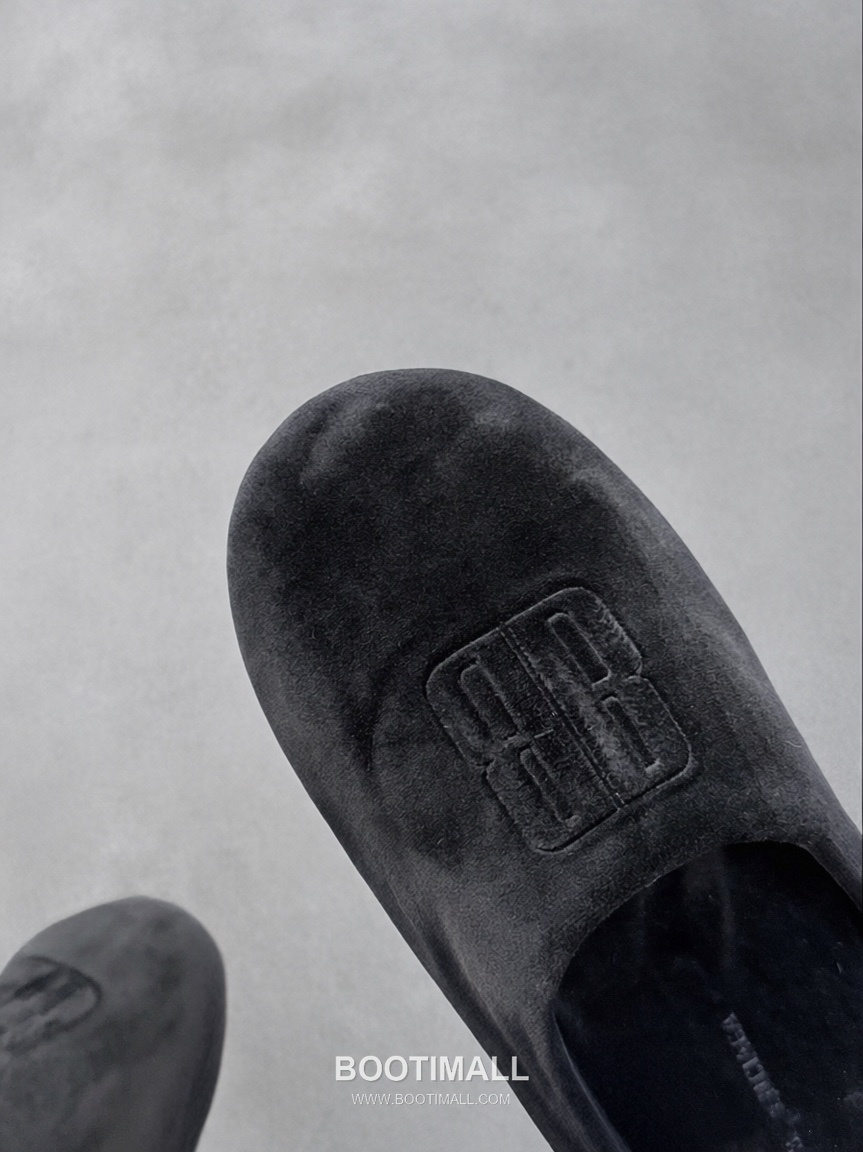 Balenciaga Pool Slide Sandals Black 발렌시아가 풀 슬라이드 샌들 블랙 6