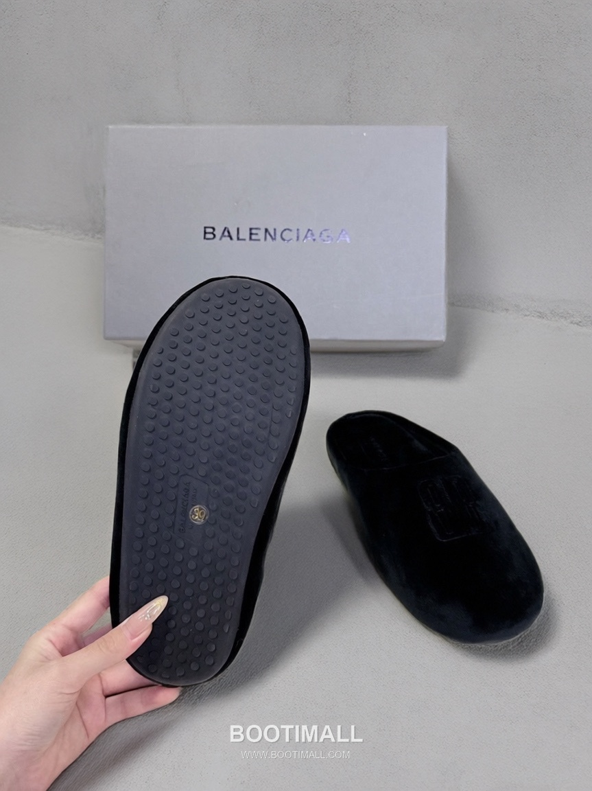 Balenciaga Pool Slide Sandals Black 발렌시아가 풀 슬라이드 샌들 블랙 7