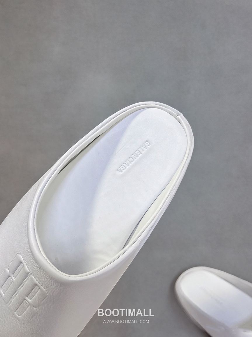 Balenciaga Pool Slide Sandals Black 발렌시아가 풀 슬라이드 샌들 블랙 5