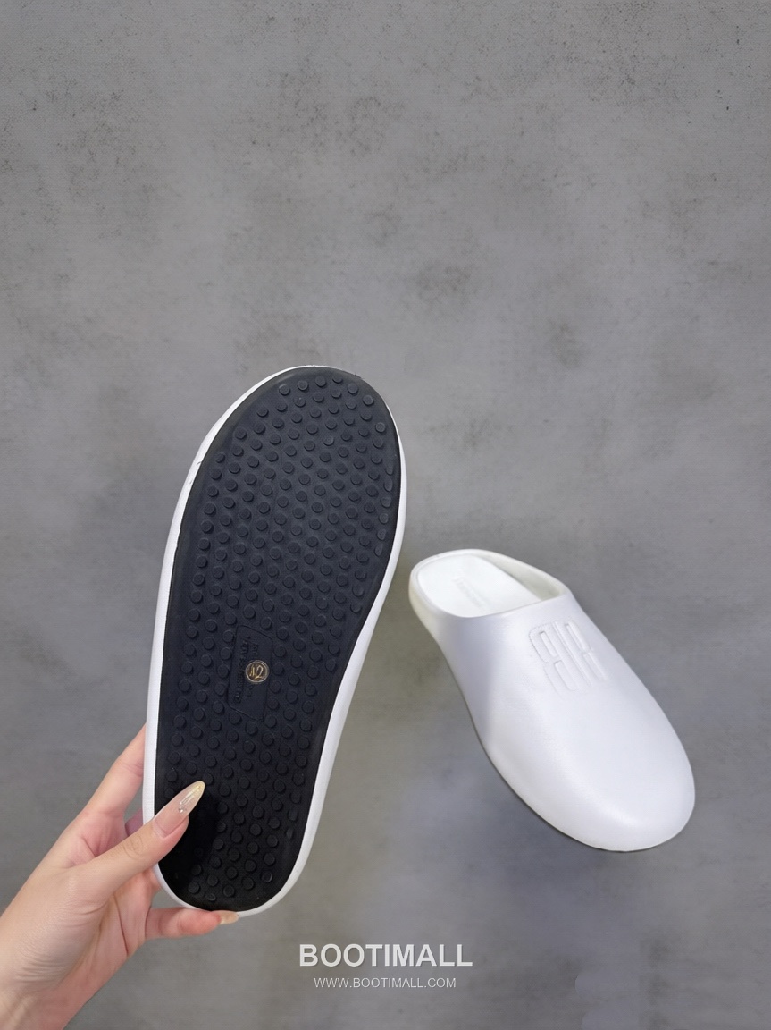 Balenciaga Pool Slide Sandals Black 발렌시아가 풀 슬라이드 샌들 블랙 6