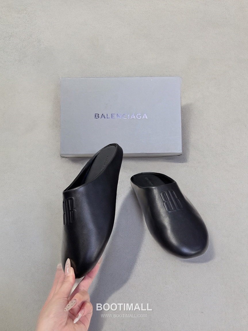 Balenciaga Pool Slide Sandals Black 발렌시아가 풀 슬라이드 샌들 블랙 3