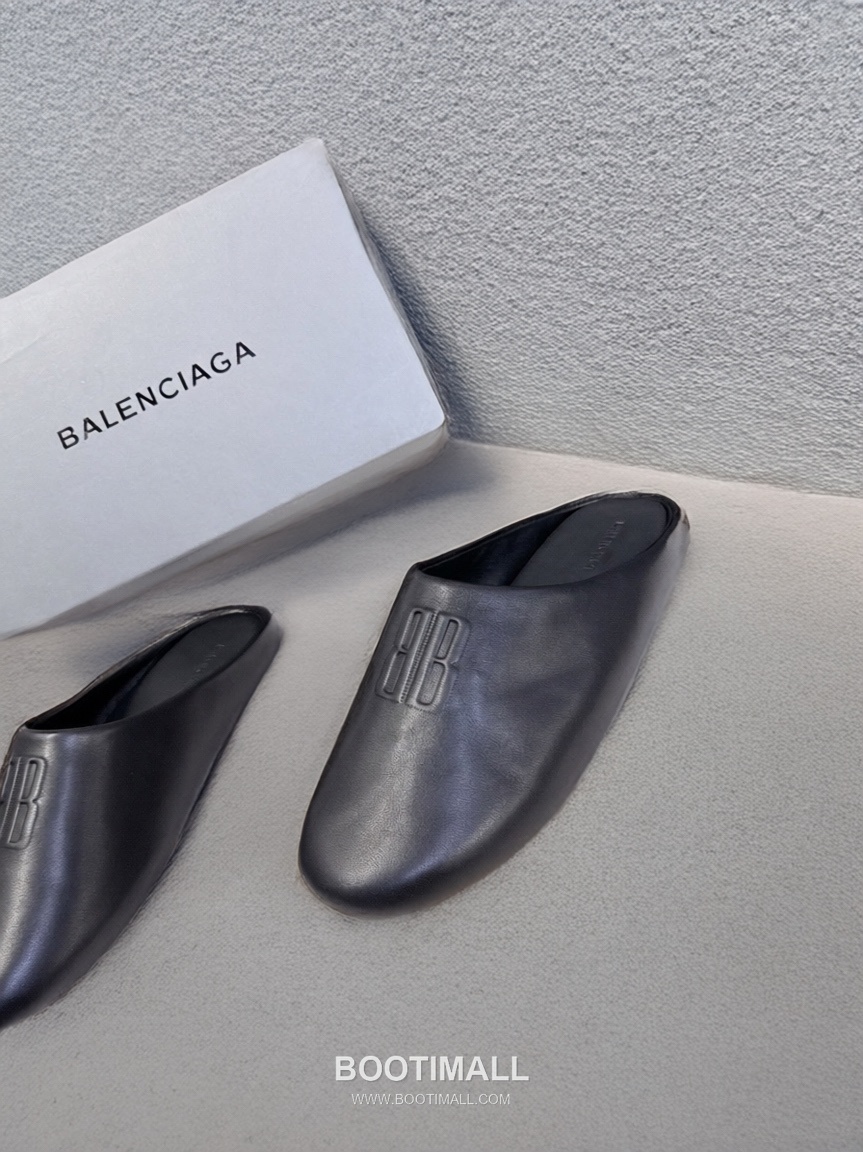Balenciaga Pool Slide Sandals Black 발렌시아가 풀 슬라이드 샌들 블랙 4