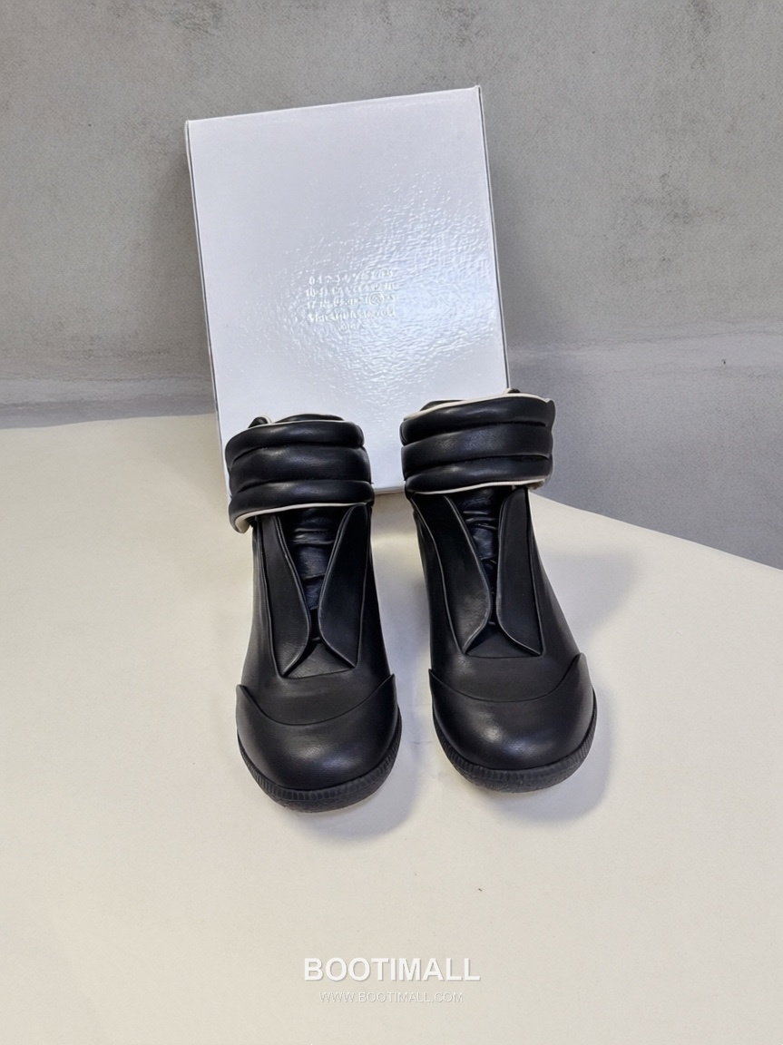 MM6 Maison Margiela Future Low Sneakers MM6 메종 마르지엘라 퓨처 로우 스니커즈 1