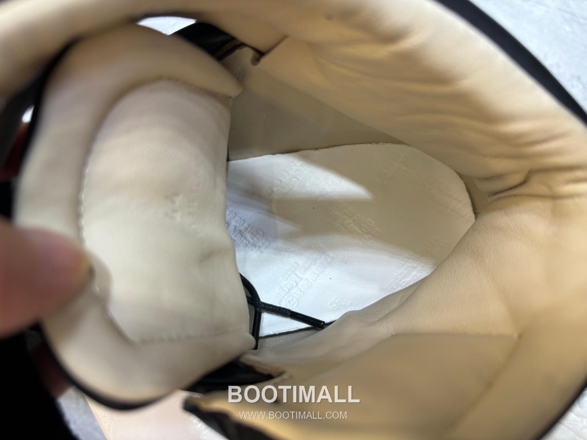 MM6 Maison Margiela Future Low Sneakers MM6 메종 마르지엘라 퓨처 로우 스니커즈 7