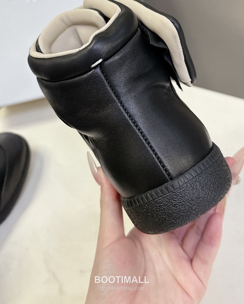 MM6 Maison Margiela Future Low Sneakers MM6 메종 마르지엘라 퓨처 로우 스니커즈 9