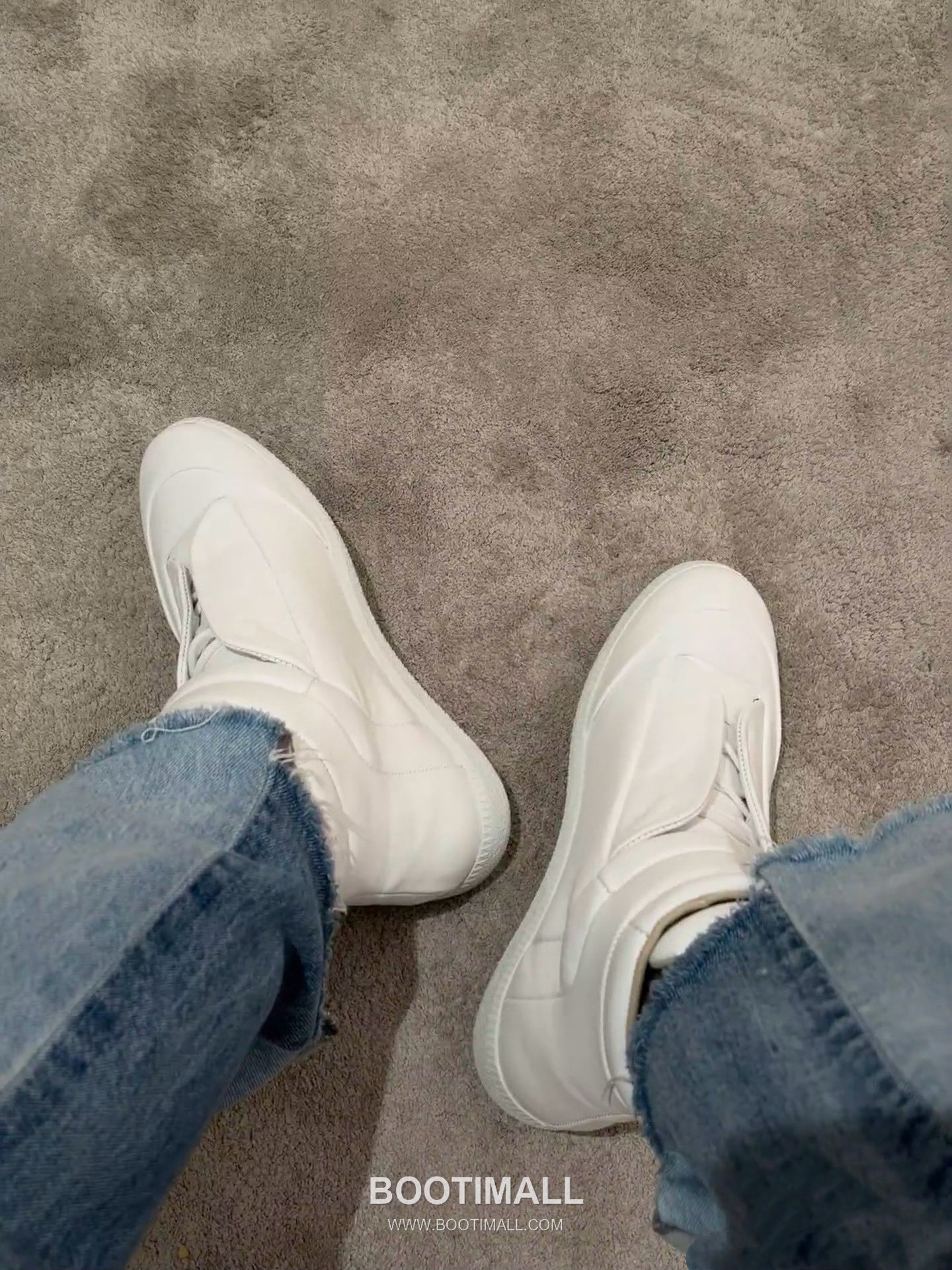 Maison Margiela Future Cowhide Black Sneakers 메종 마르지엘라 퓨처 소가죽 블랙 스니커즈 1