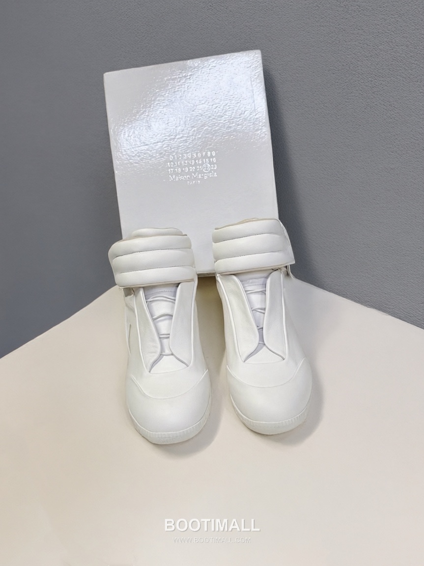 Maison Margiela Future Cowhide Black Sneakers 메종 마르지엘라 퓨처 소가죽 블랙 스니커즈 10