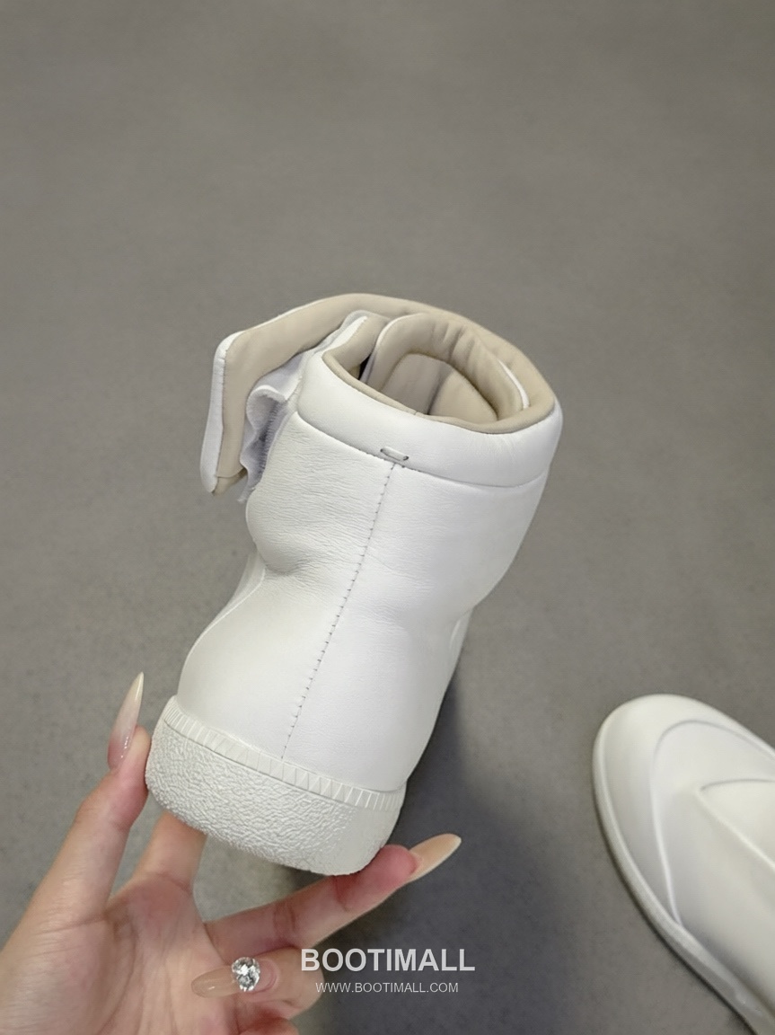 Maison Margiela Future Cowhide Black Sneakers 메종 마르지엘라 퓨처 소가죽 블랙 스니커즈 15