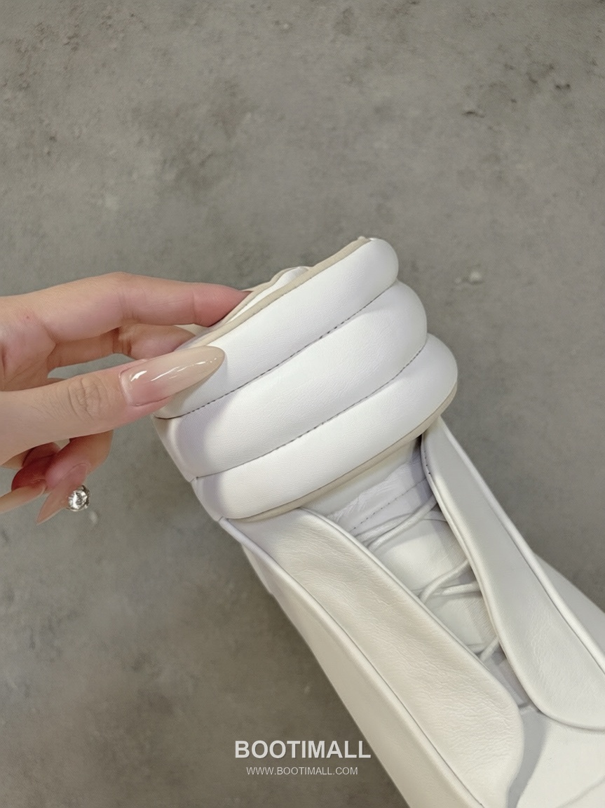 Maison Margiela Future Cowhide Black Sneakers 메종 마르지엘라 퓨처 소가죽 블랙 스니커즈 16