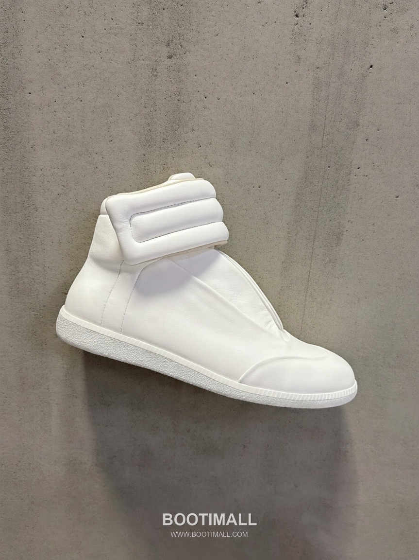 Maison Margiela Future Cowhide Black Sneakers 메종 마르지엘라 퓨처 소가죽 블랙 스니커즈 18