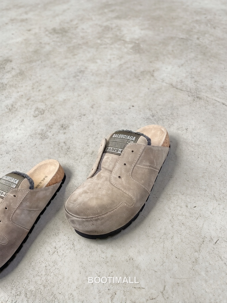 Balenciaga Fur Mule Sandals Black 발렌시아가 퍼 뮬 샌들 블랙 3