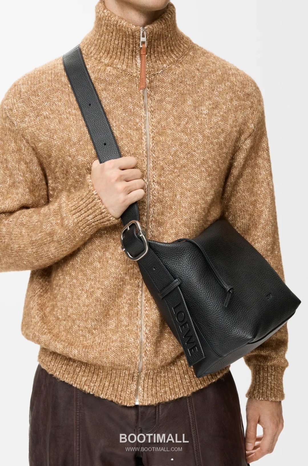 Loewe Loop Hobo 65256185 Grained Calfskin Shoulder Bag 로에베 루프 호보 65256185 그레인드 카프스킨 숄더백 29cm 3