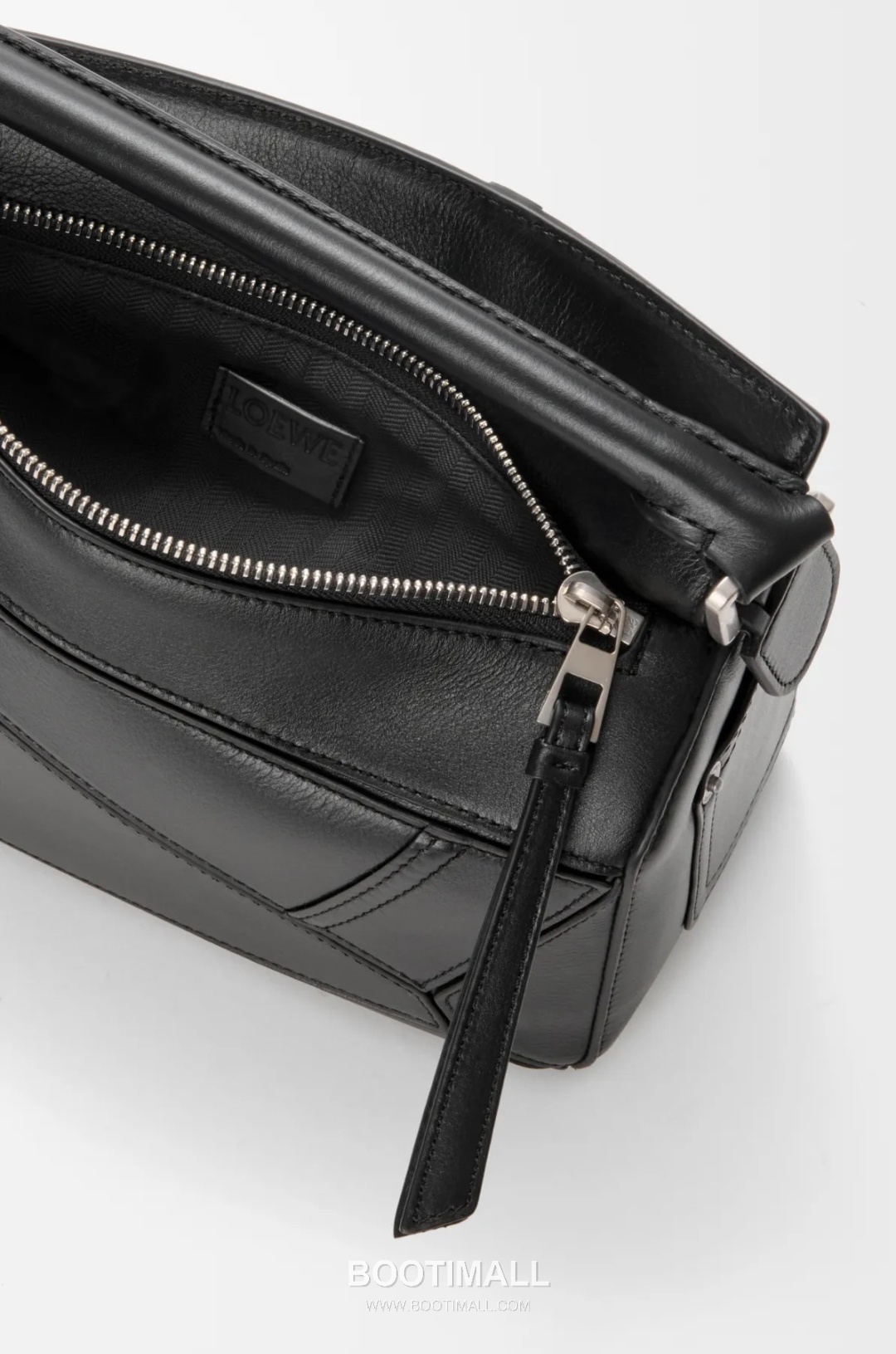Loewe Panta Puzzle Small Shiny Calfskin Black Handbag 로에베 판타 퍼즐 스몰 052557100 샤이니 카프스킨 블랙 핸드백 24cm 8