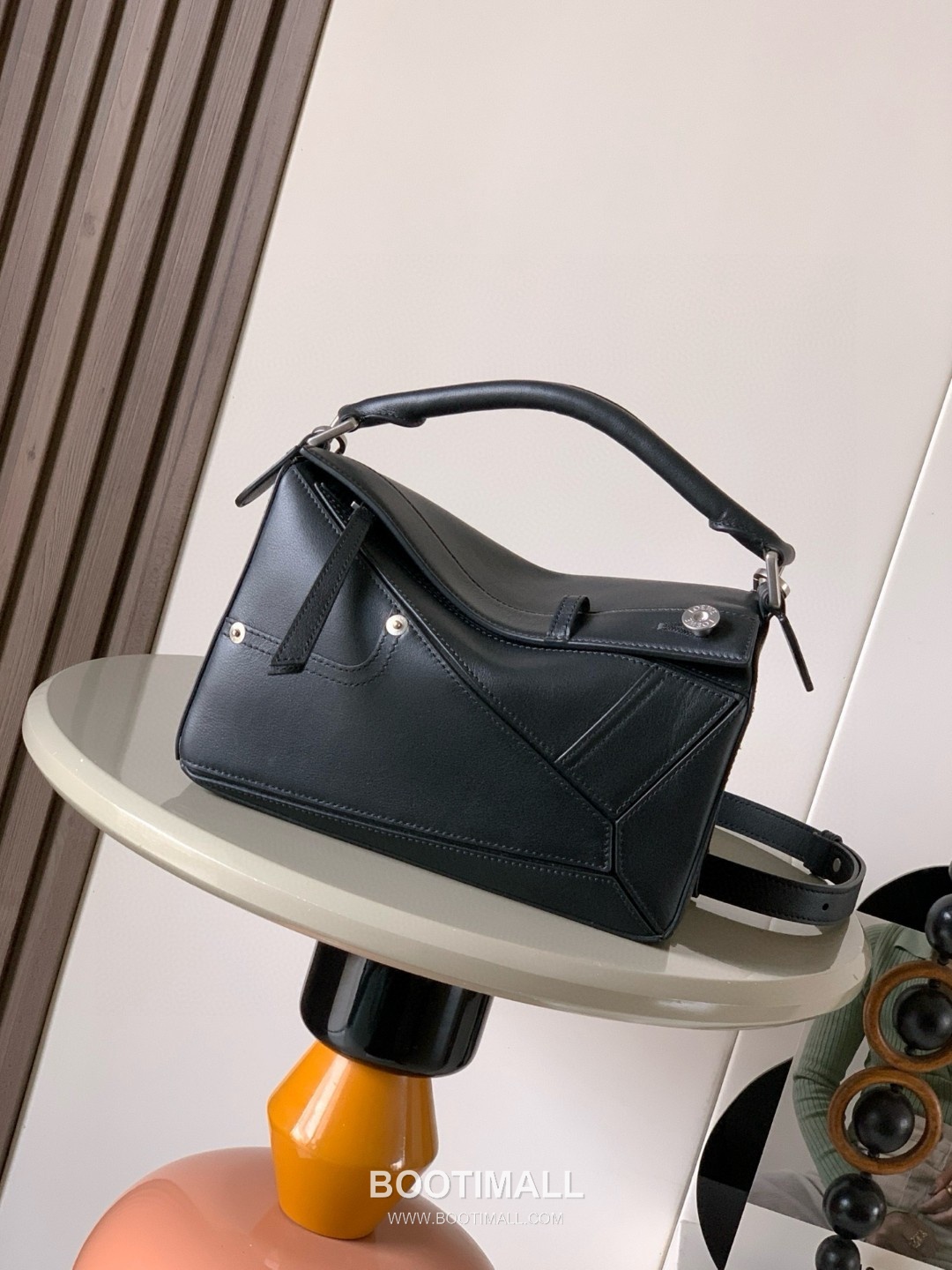 Loewe Panta Puzzle Small Shiny Calfskin Black Handbag 로에베 판타 퍼즐 스몰 052557100 샤이니 카프스킨 블랙 핸드백 24cm 10