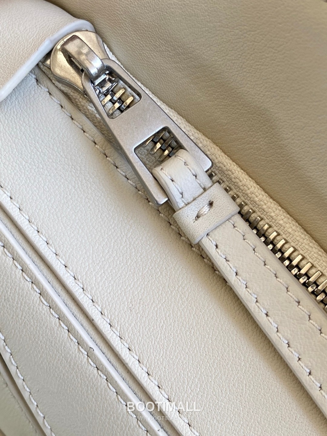 Loewe Panta Puzzle Small Shiny Calfskin Grey Handbag 로에베 판타 퍼즐 스몰 052557100 샤이니 카프스킨 그레이 핸드백 24cm 13