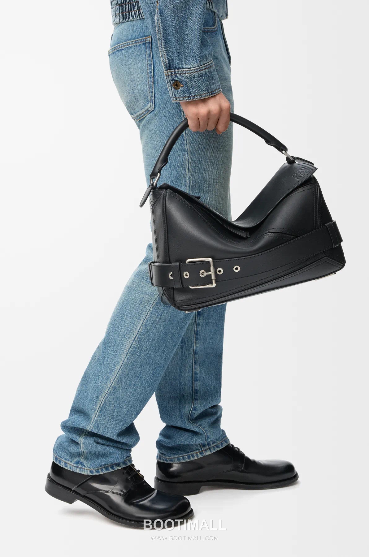 Loewe Puzzle Biker Large Shiny Calfskin Black Handbag 로에베 퍼즐 바이커 라지 652566115 샤이니 카프스킨 블랙 핸드백 33cm 3