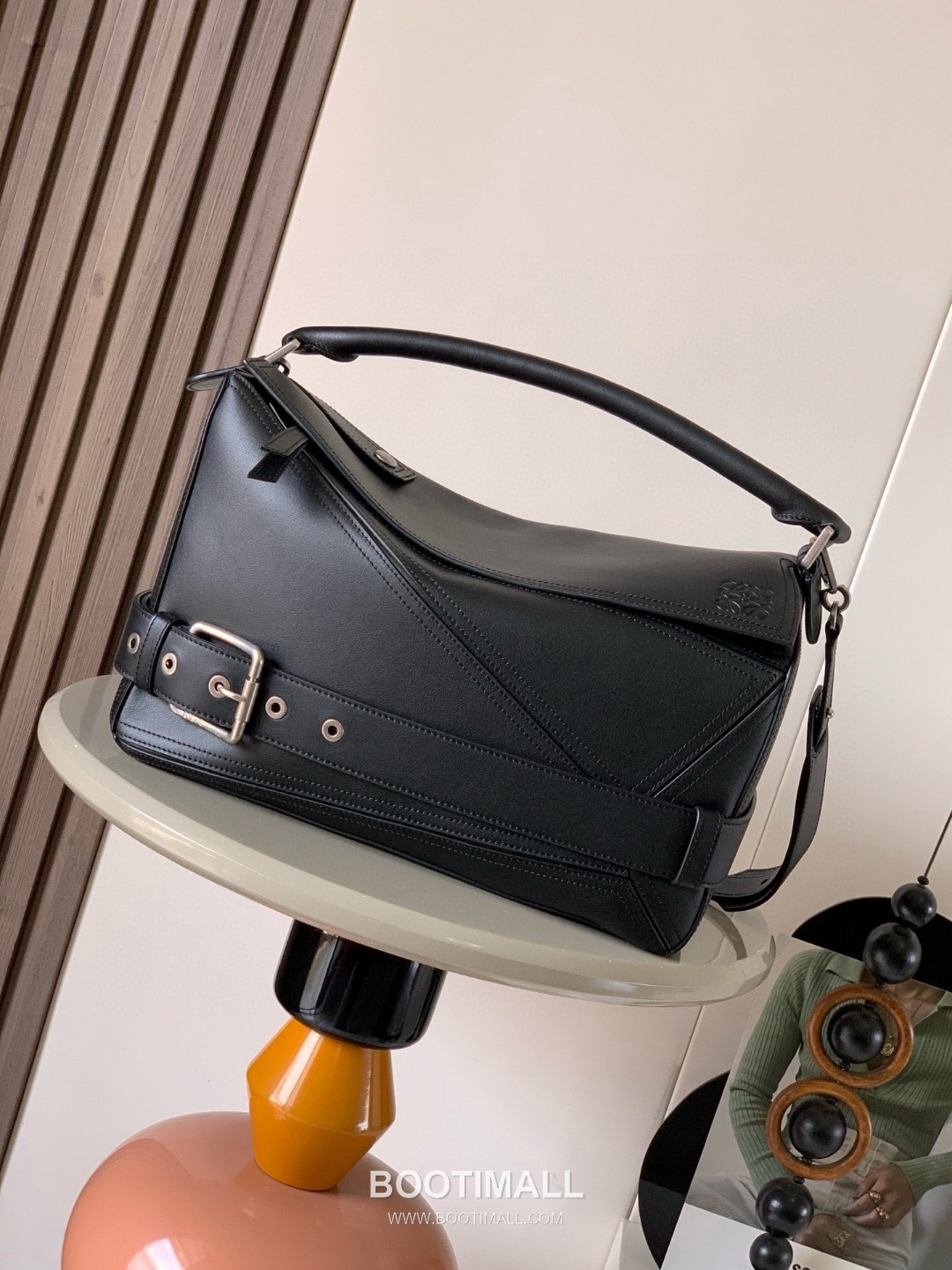 Loewe Puzzle Biker Large Shiny Calfskin Black Handbag 로에베 퍼즐 바이커 라지 652566115 샤이니 카프스킨 블랙 핸드백 33cm 10