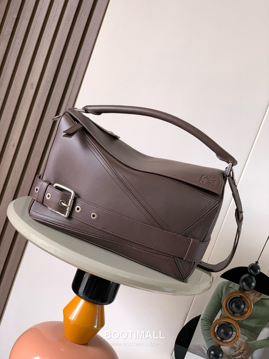 Loewe Puzzle Biker Large Shiny Calfskin Black Handbag 로에베 퍼즐 바이커 라지 652566115 샤이니 카프스킨 블랙 핸드백 33cm 18