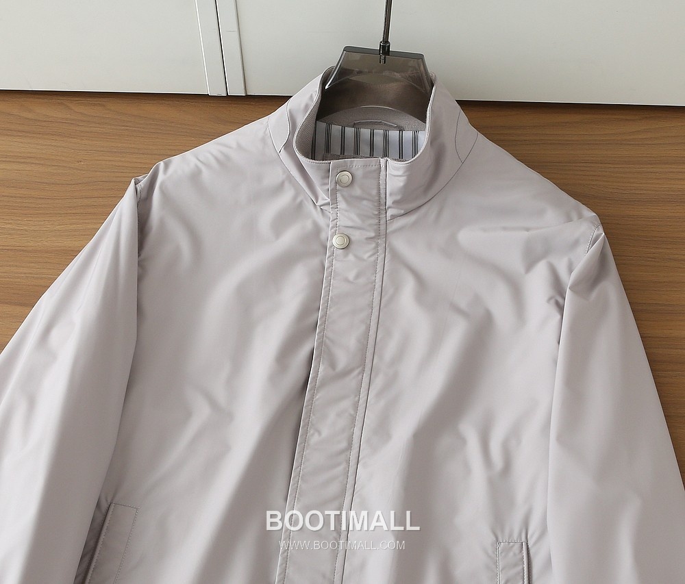 Brunello Cucinelli 2026SS Stand Collar Casual Jacket 브루넬로 쿠치넬리 2026SS 스탠드 카라 캐주얼 재킷 3